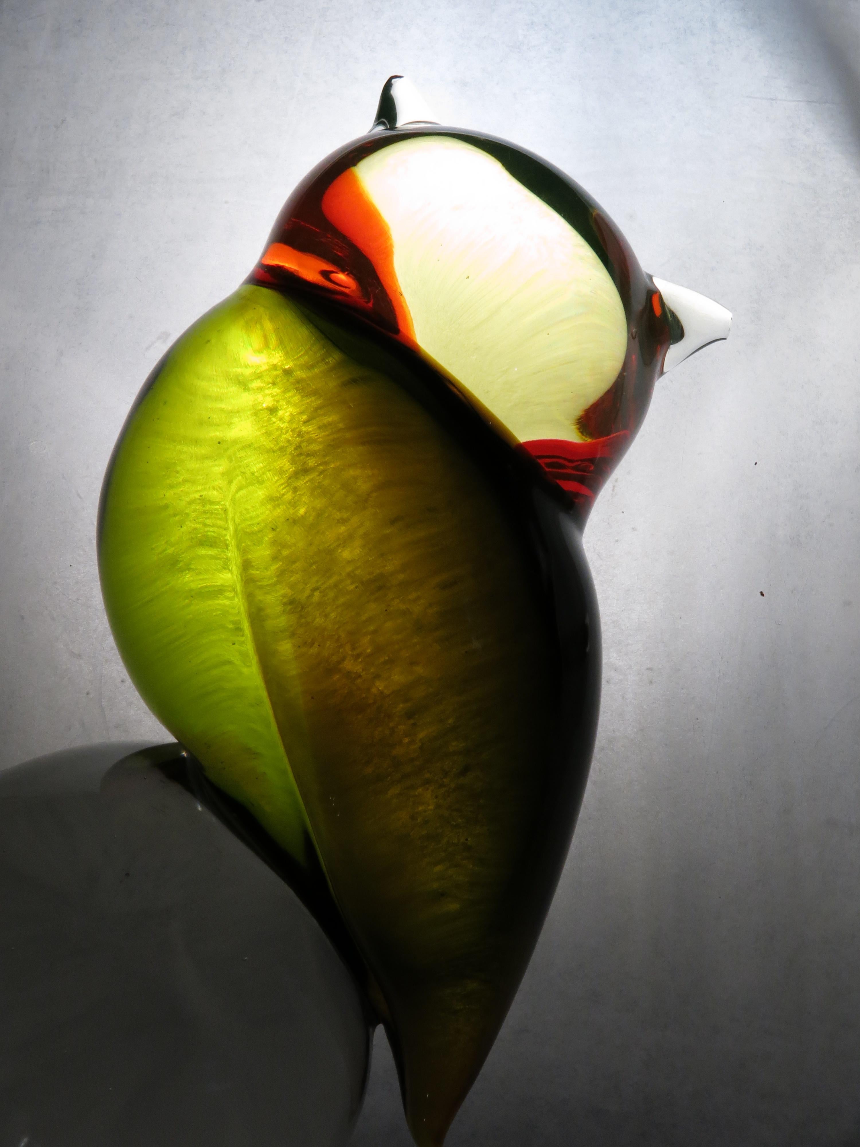 Italian Murano Uranium Art Glass Green Yellow Red Owl Bird Sculpture