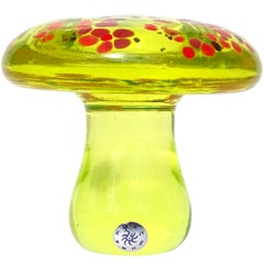 Murano Uranium Glow Mushroom Toadstool Italian Art Glass Paperweight Sculpture