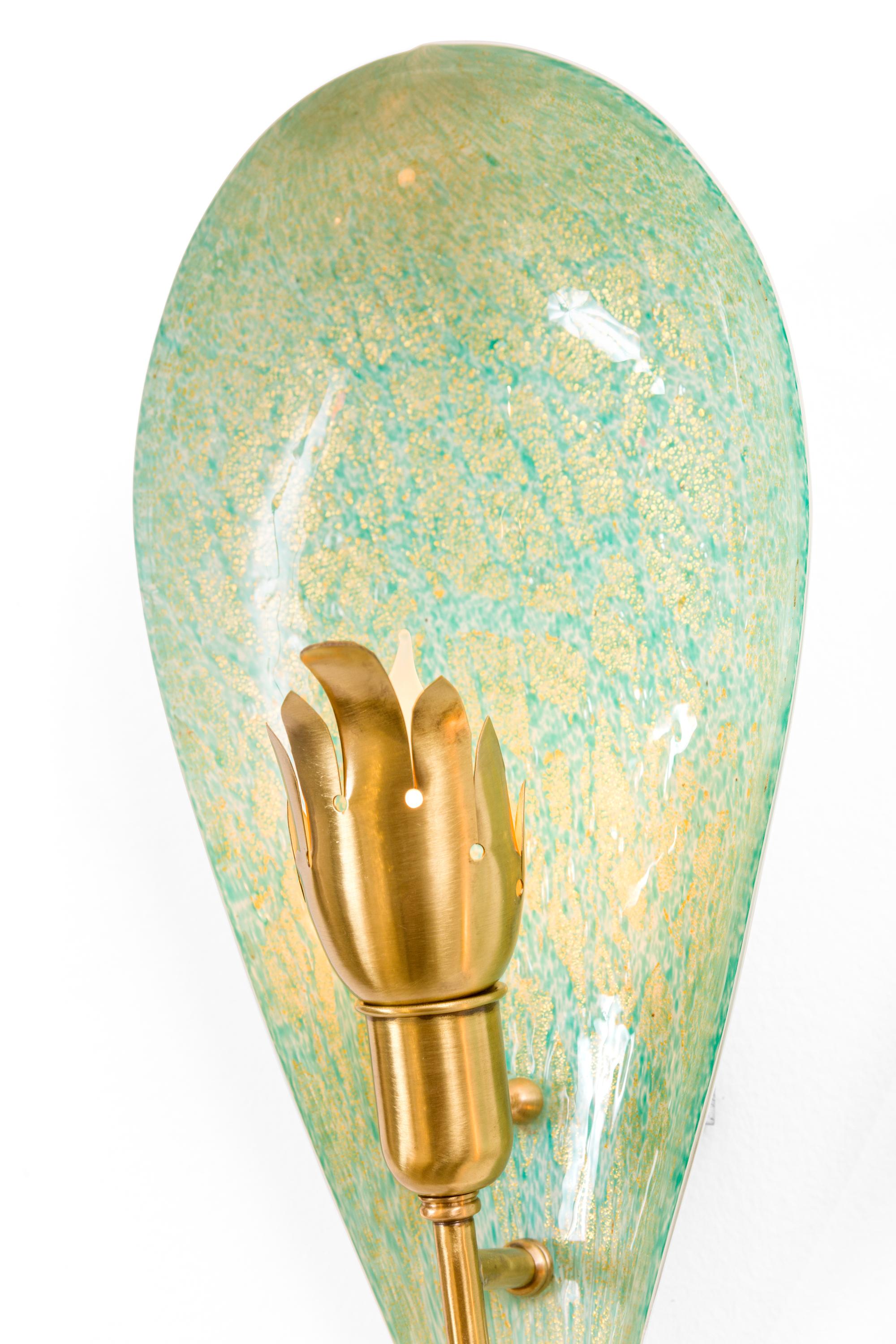 Murano Variegated Green and Gold Glass Sconces, Italy 1940s In Good Condition In New York, NY