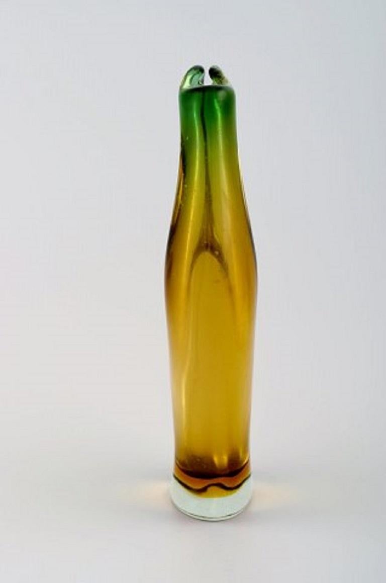 Murano Vase in Mouth Blown Art Glass, Italian Design, 1960s In Excellent Condition In Copenhagen, DK