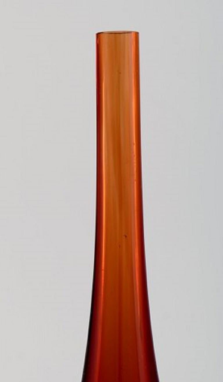 Murano Vase in Reddish and Clear Mouth Blown Art Glass, Italian Design In Excellent Condition For Sale In Copenhagen, DK