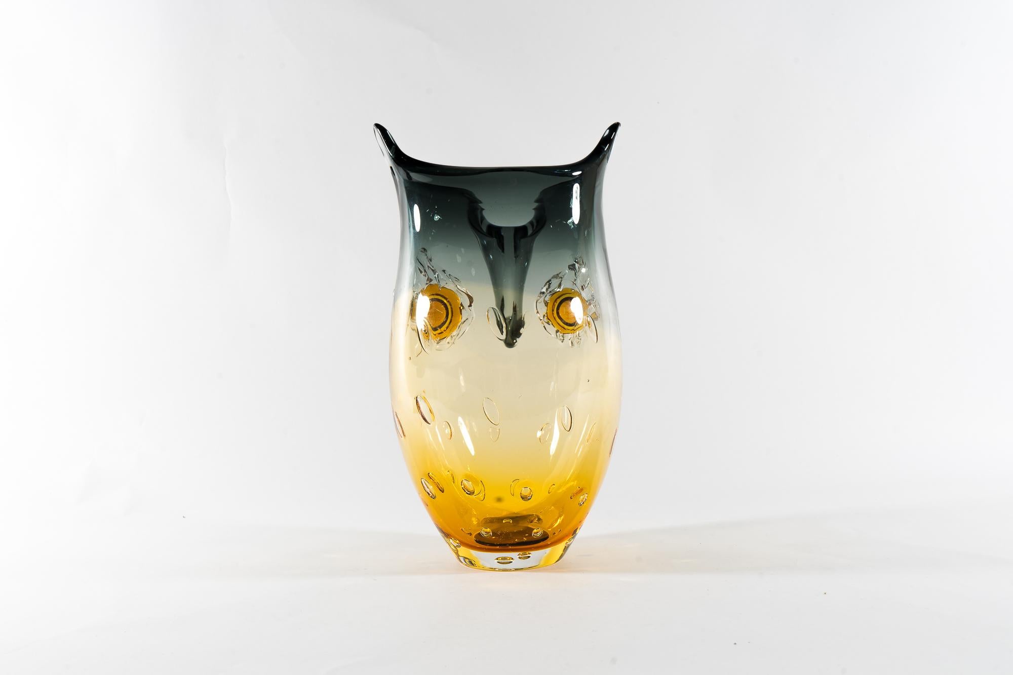 Verre Vase en Murano en forme de hibou:: Italie:: vers les années 1960