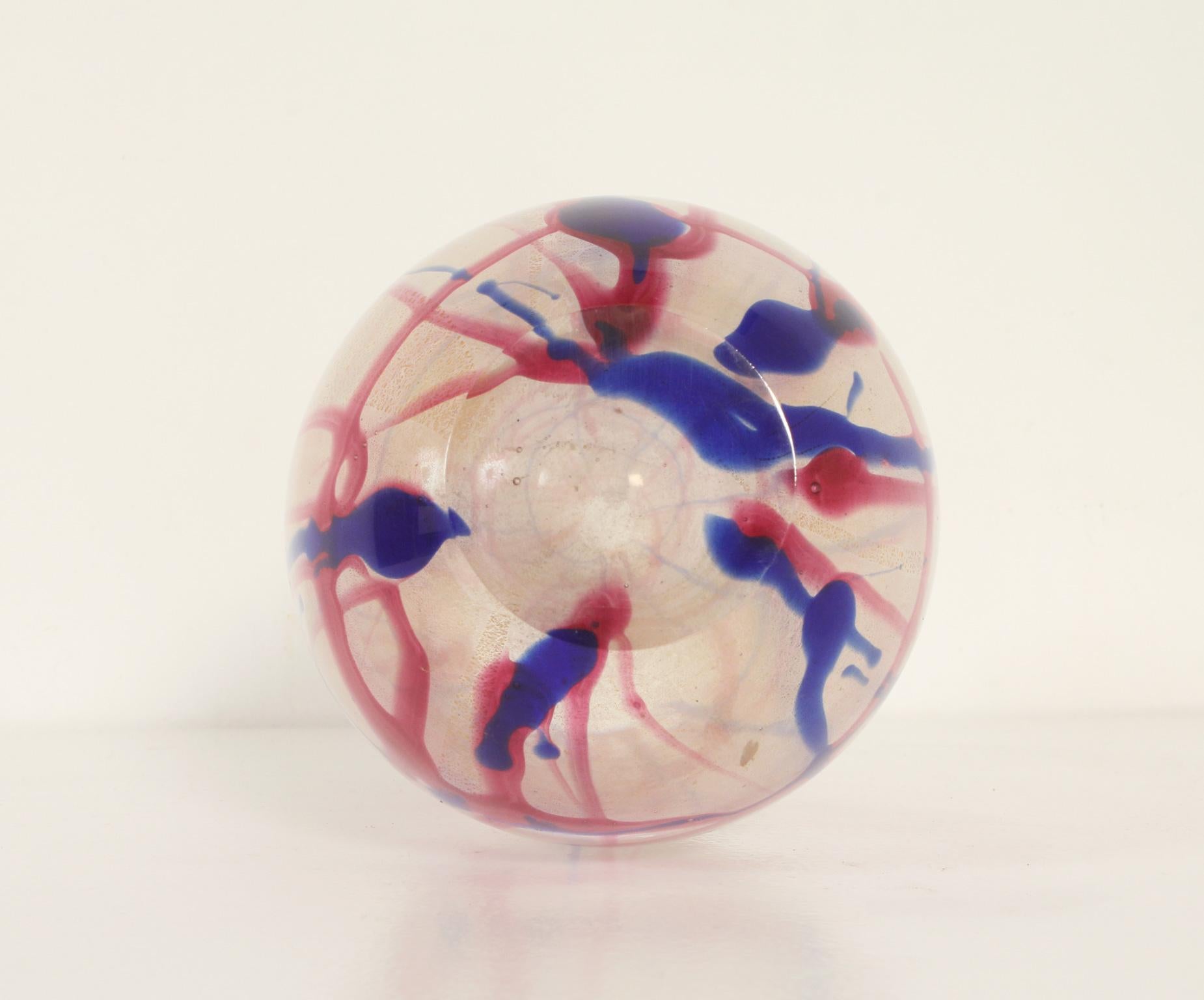 Vaso di Murano con linee colorate, Italia, anni '50 in vendita 2