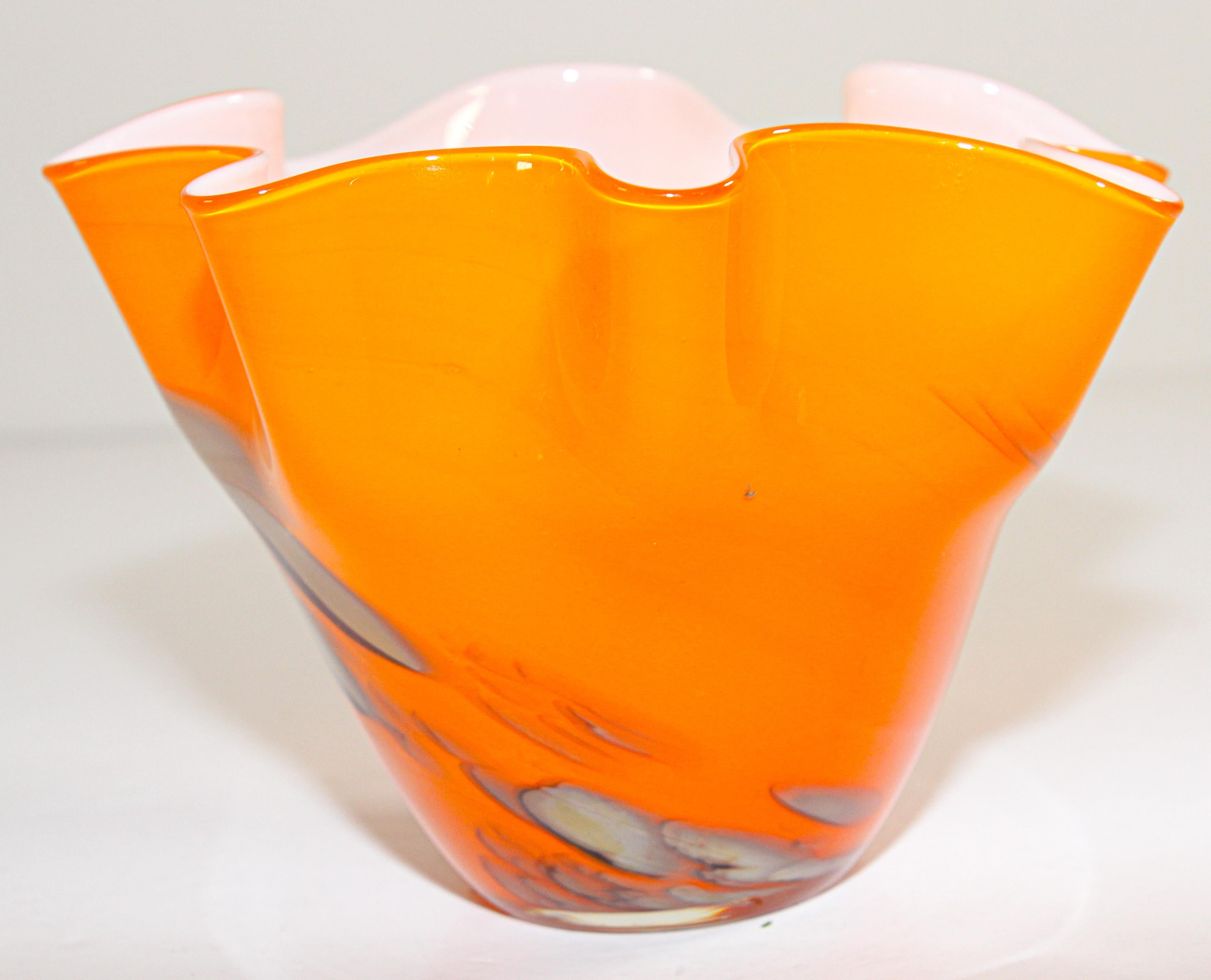 Murano Venetian Fulvio Bianconi Vase Orange Freeform Handkerchief For Sale 4