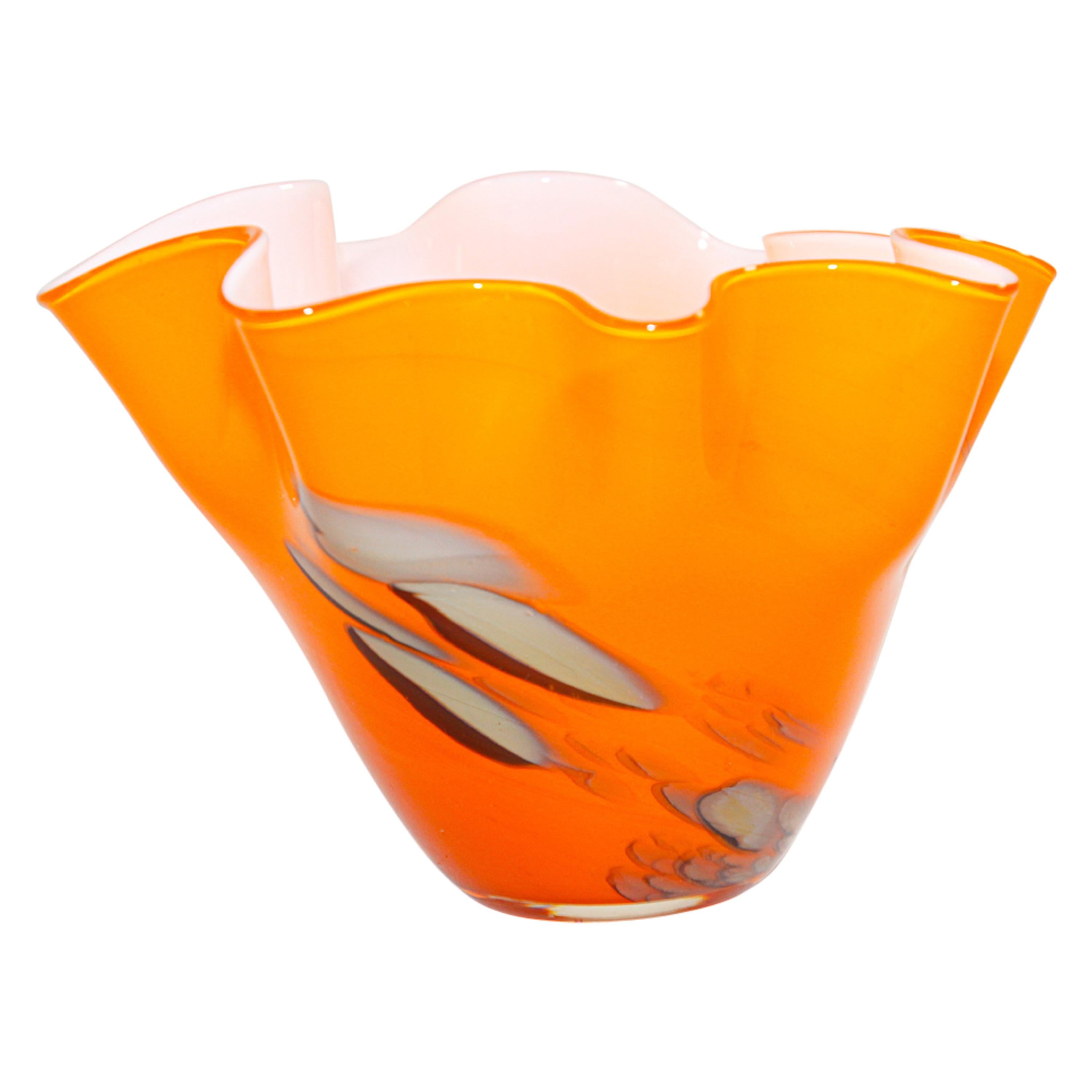 Venezianische Fulvio Bianconi Vase Orange Freiform-Handtaschentuch aus Muranoglas