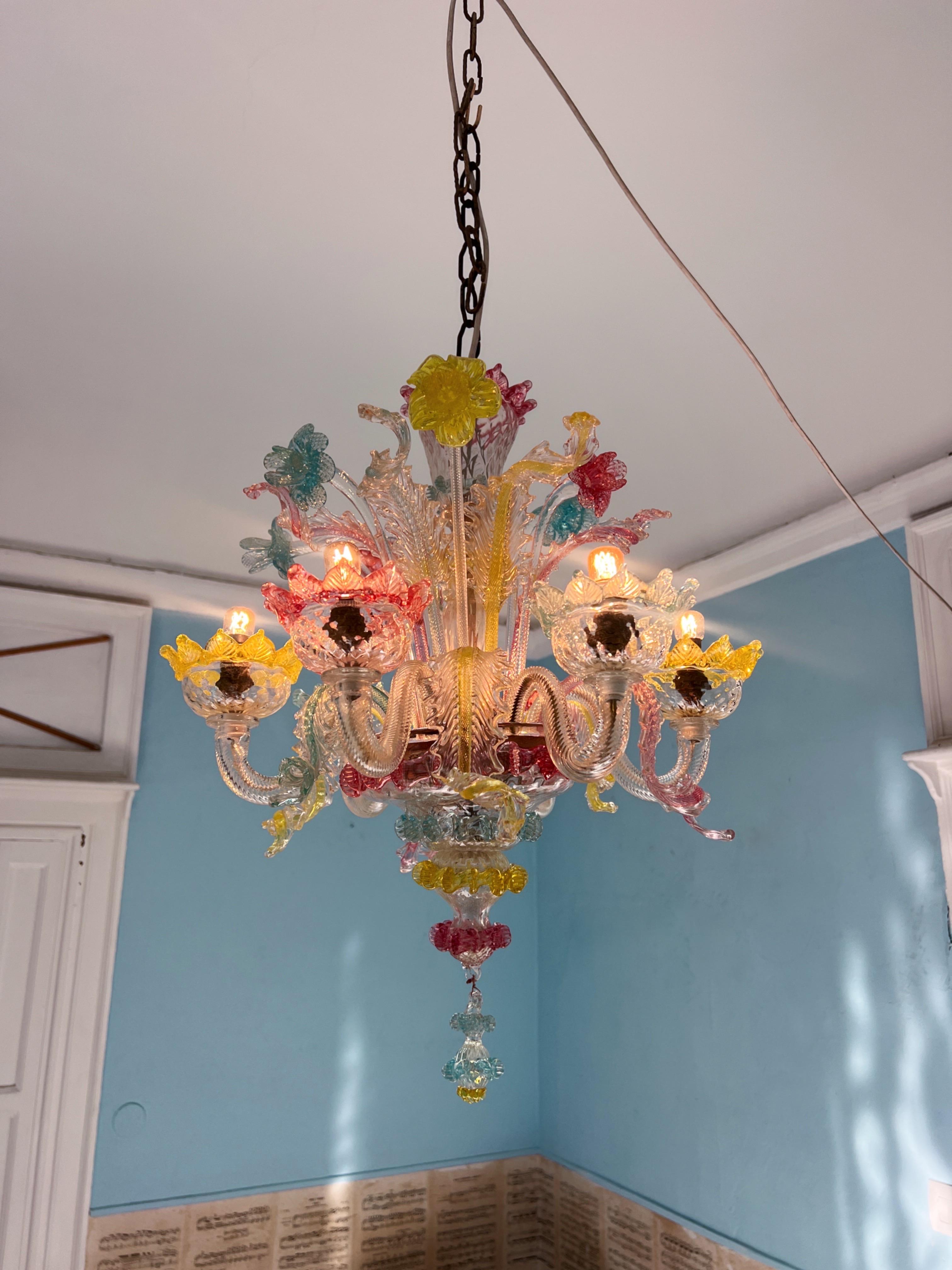 Lámpara de cristal veneciano de Murano multicolor en venta 3