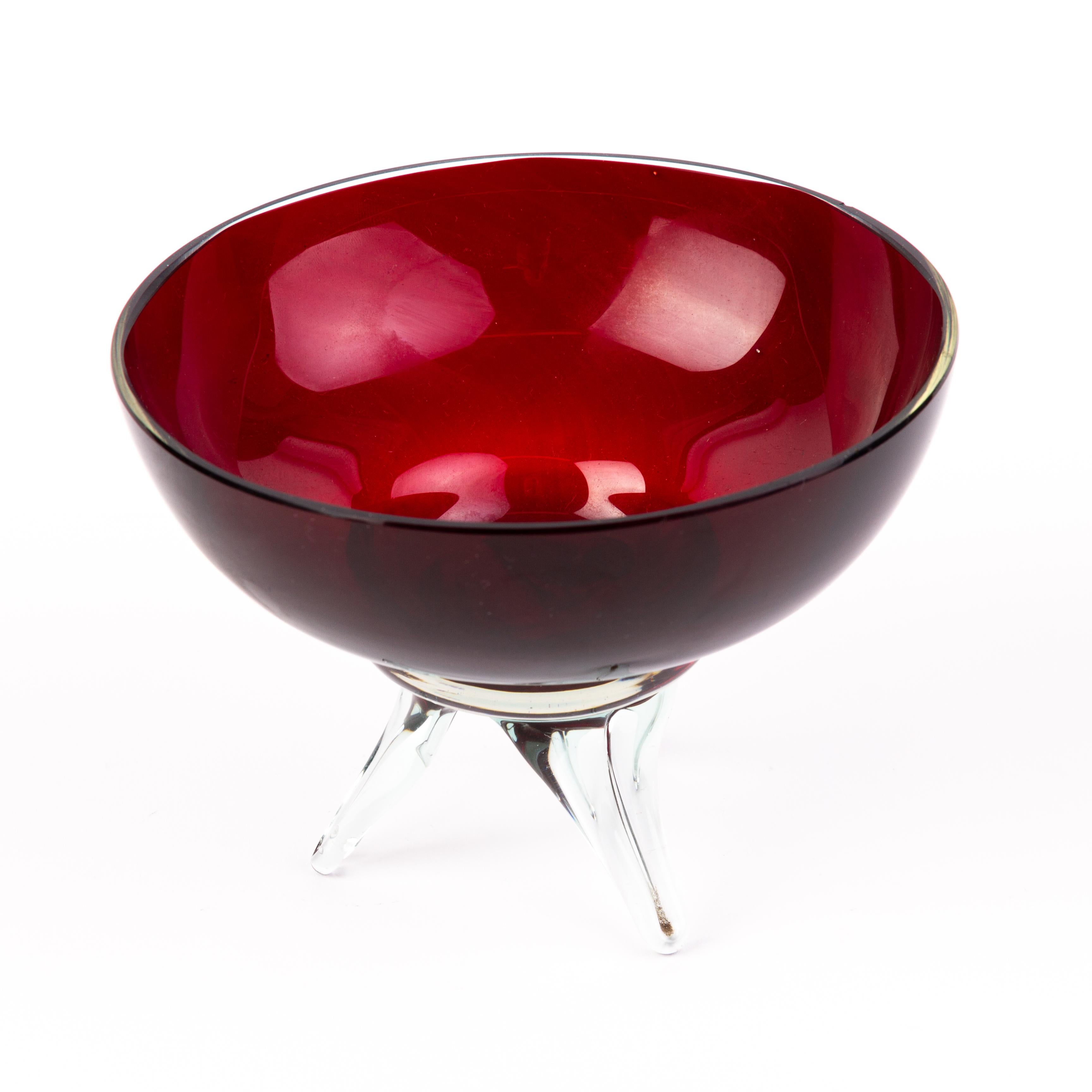 Murano Venetian Glass Designer Bowl 
Good condition
Free international shipping.