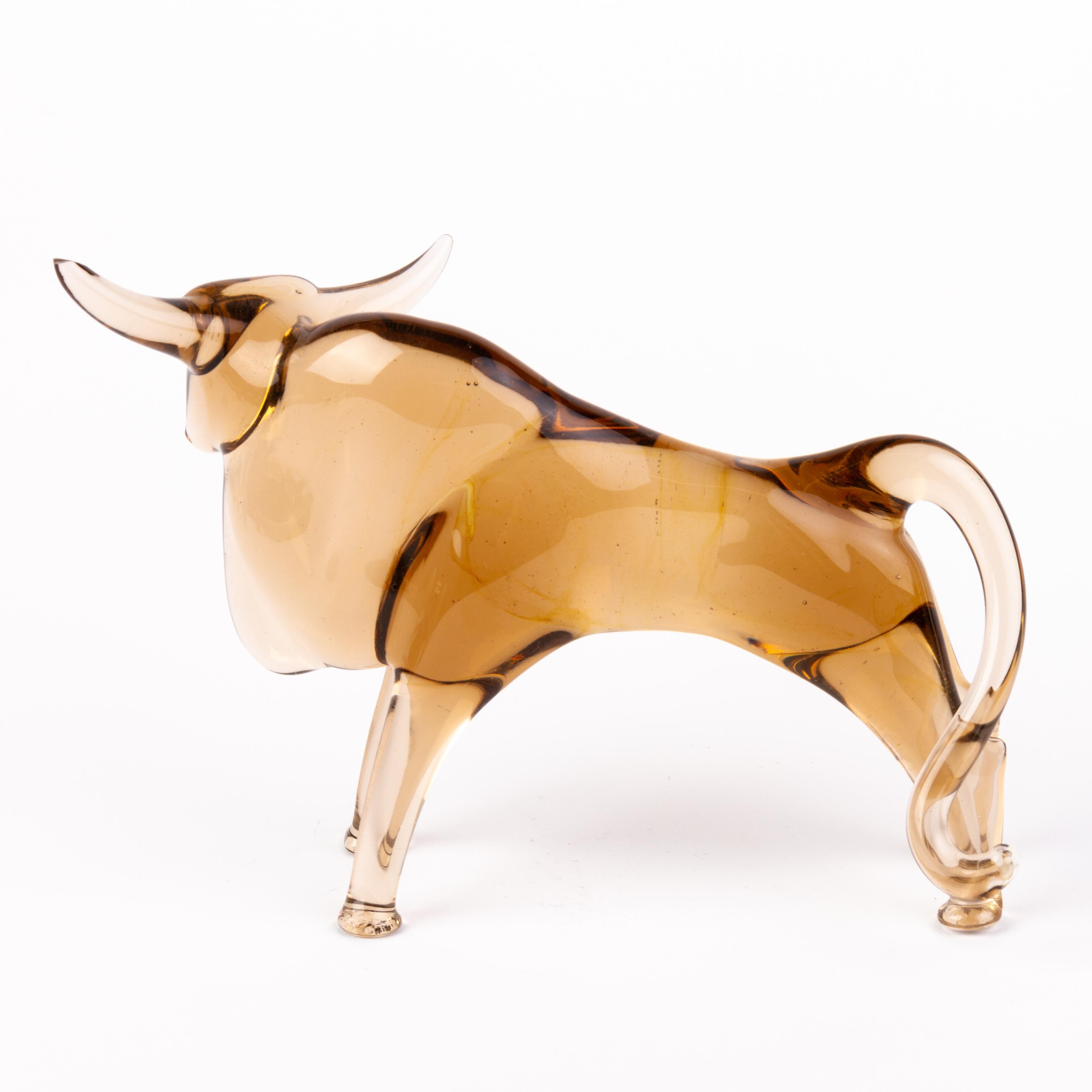 Murano Venetian Glass Designer Sculpture Bull In Good Condition For Sale In Nottingham, GB