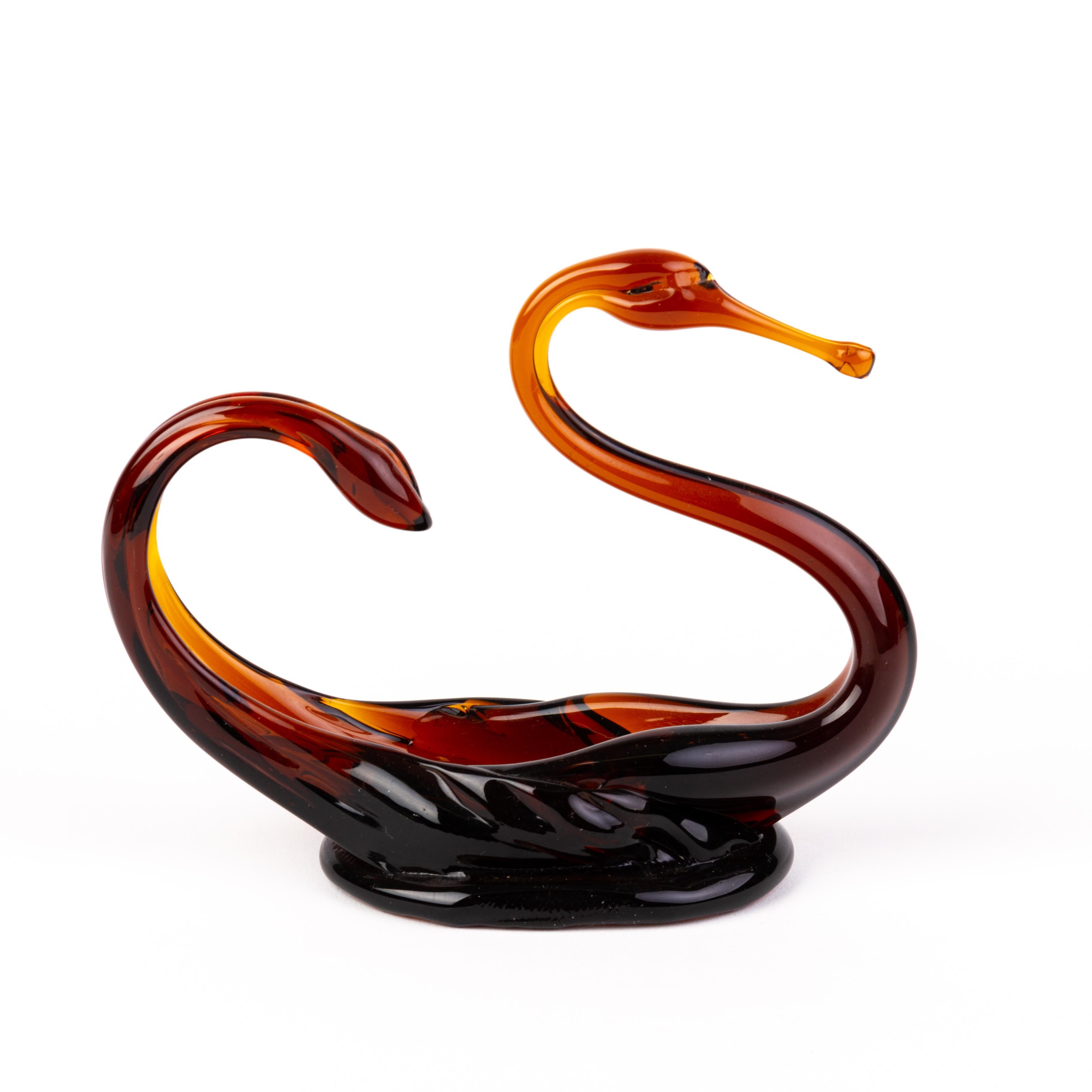 Murano Venetian Glass Designer Swan Sculpture  In Good Condition In Nottingham, GB