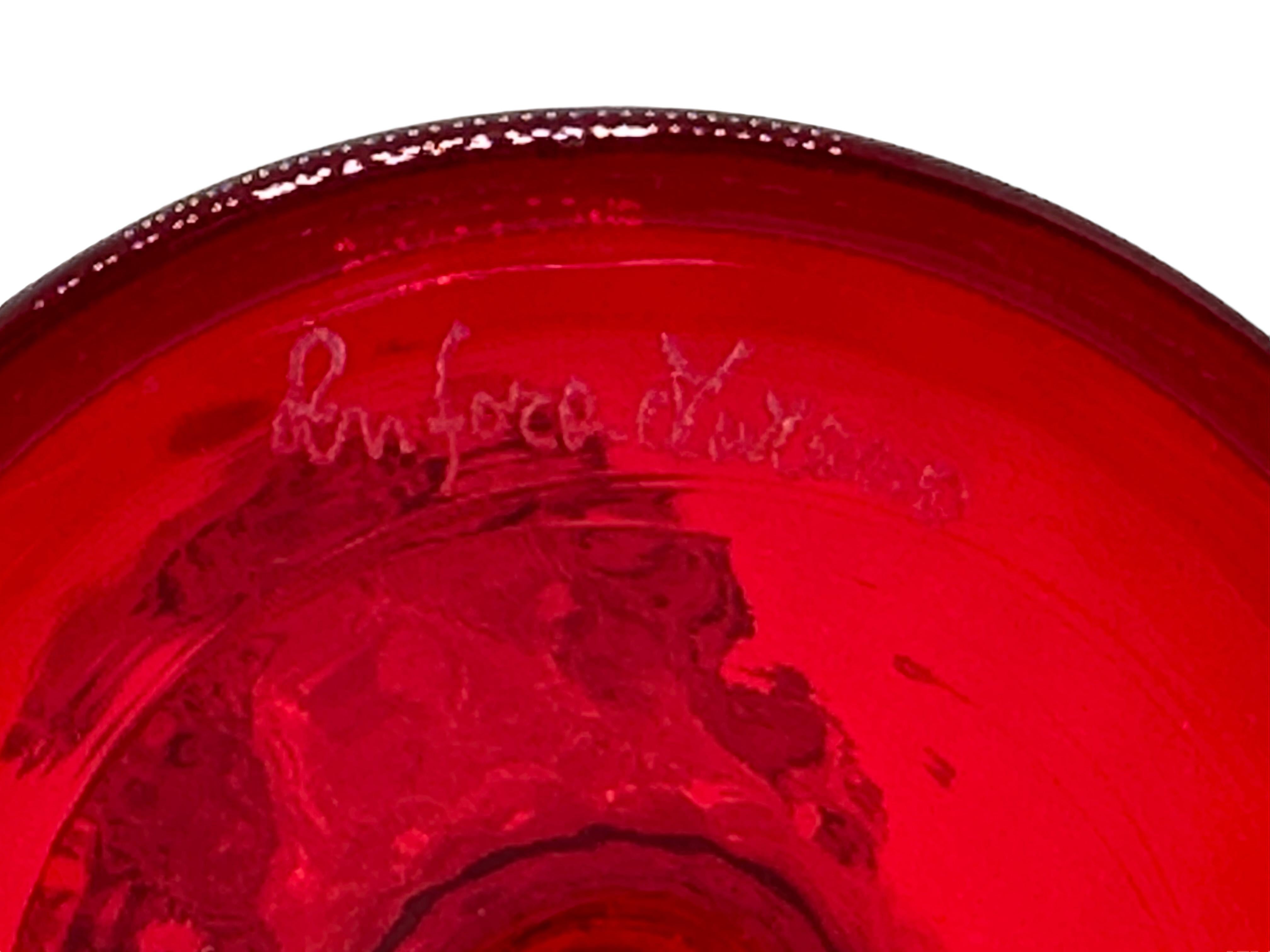 Milieu du XXe siècle Bougeoirs en verre vénitien de Murano Salviati avec dauphins rouges et rubis en vente