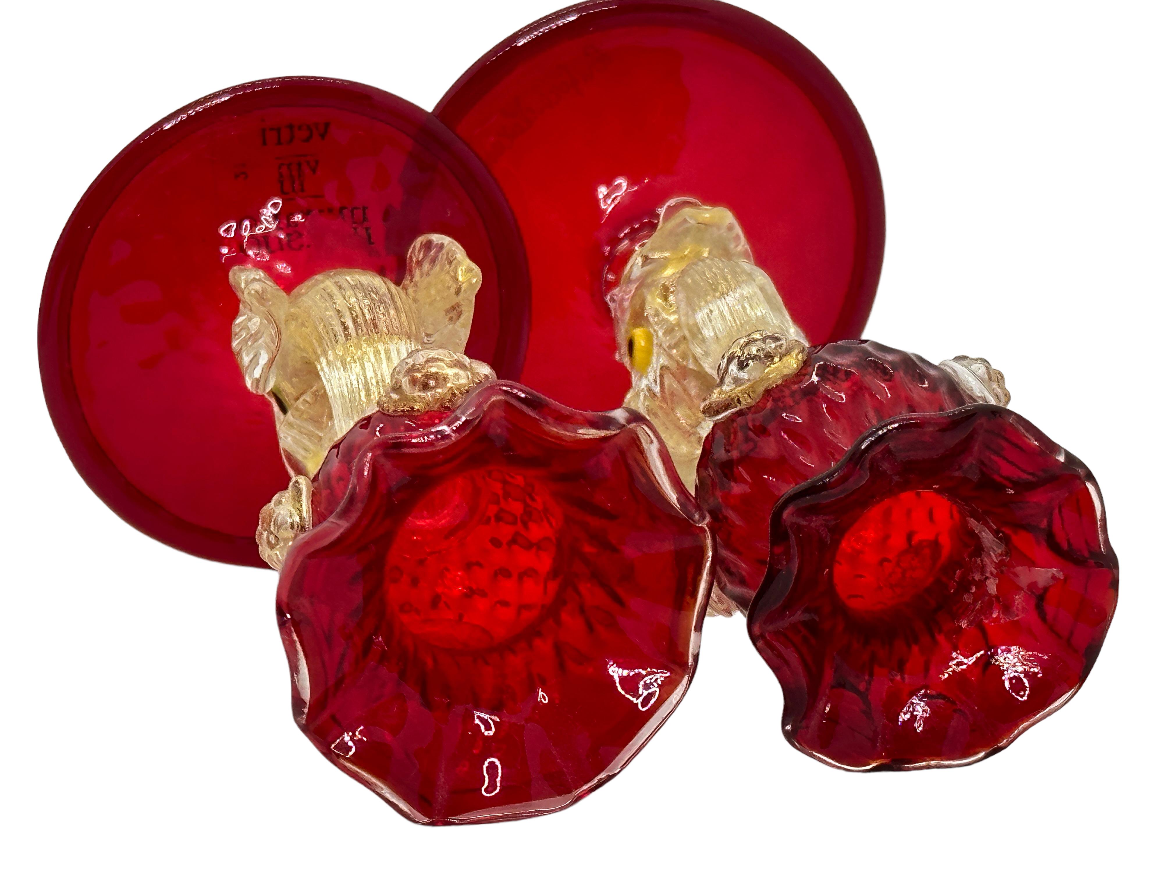 Bougeoirs en verre vénitien de Murano Salviati avec dauphins rouges et rubis en vente 1