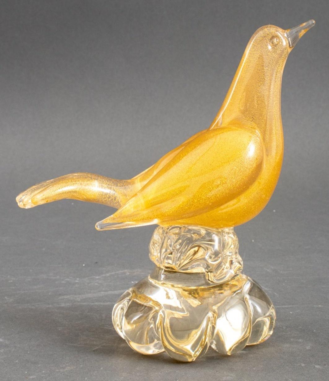 20ième siècle Figure d'oiseau en verre doré vénitien de Murano en vente