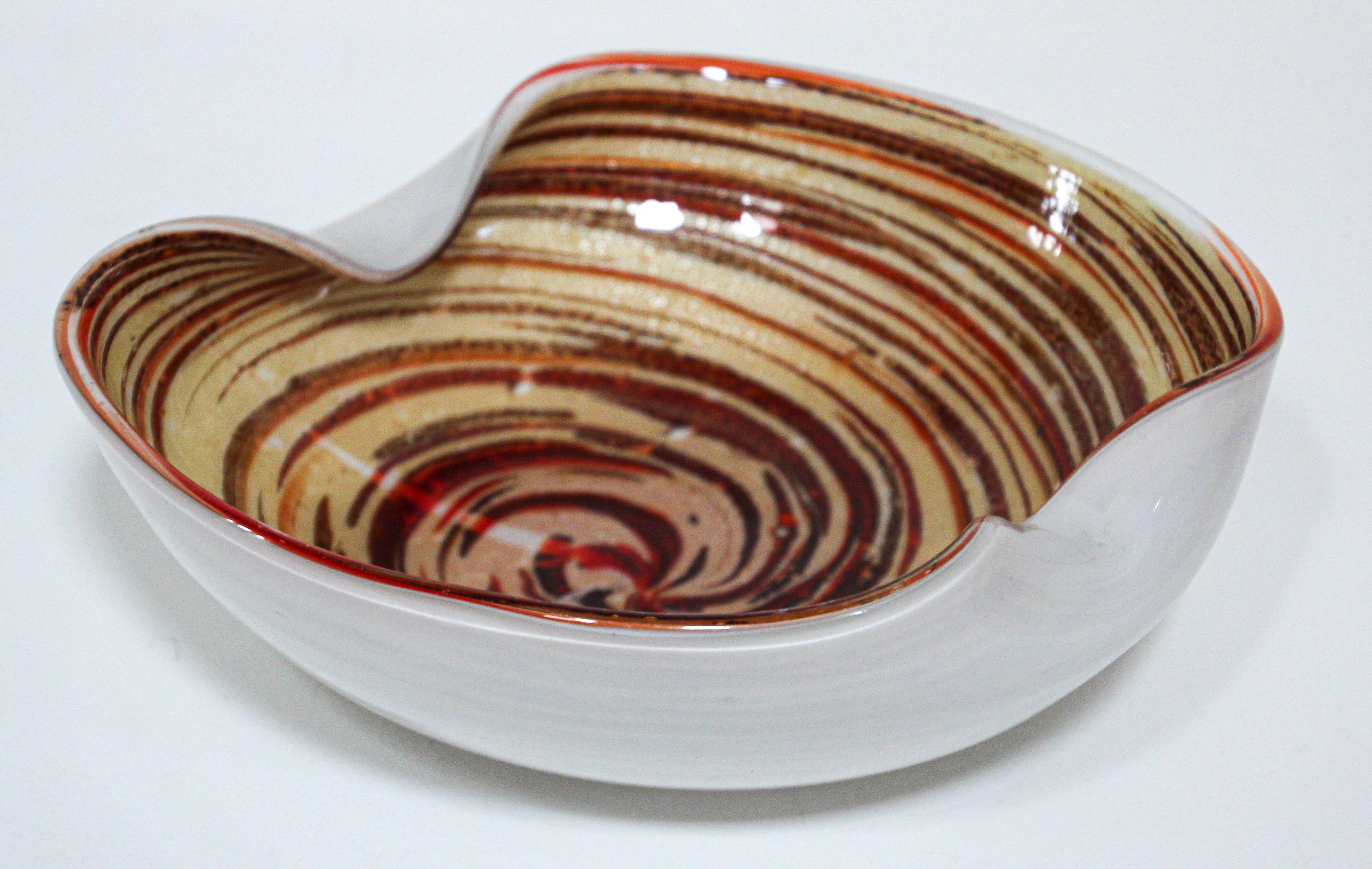 Murano Venetian Hand Blown Art Glass Ashtray by Alfredo Barbini In Good Condition For Sale In North Hollywood, CA