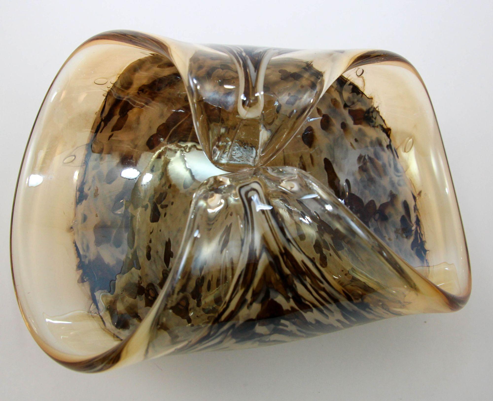 Murano Venetian Hand Blown Art Glass Sculptural Bowl in Brown and Gold In Good Condition For Sale In North Hollywood, CA