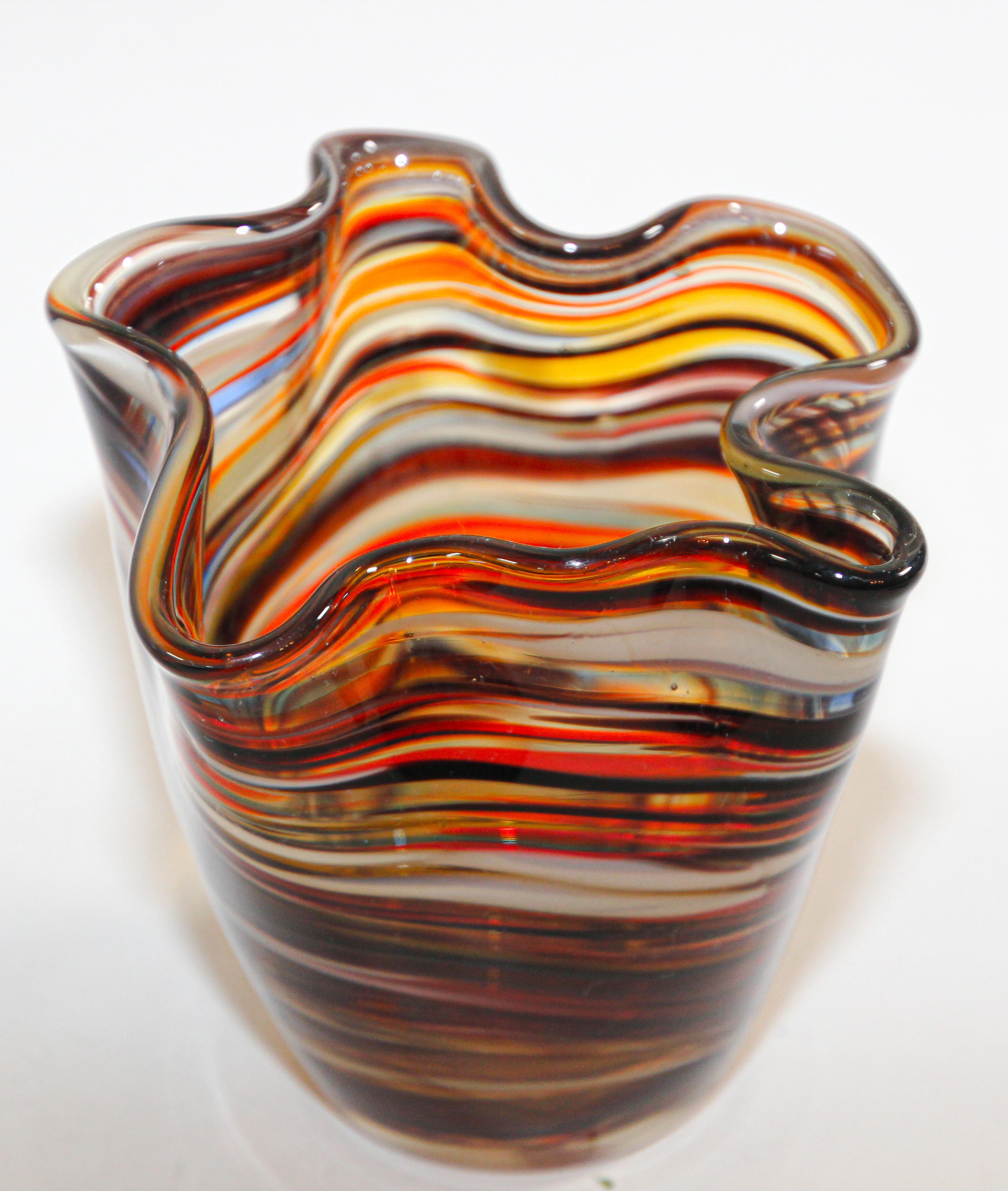 Italian Murano Venetian Hand Blown Art Glass Vase