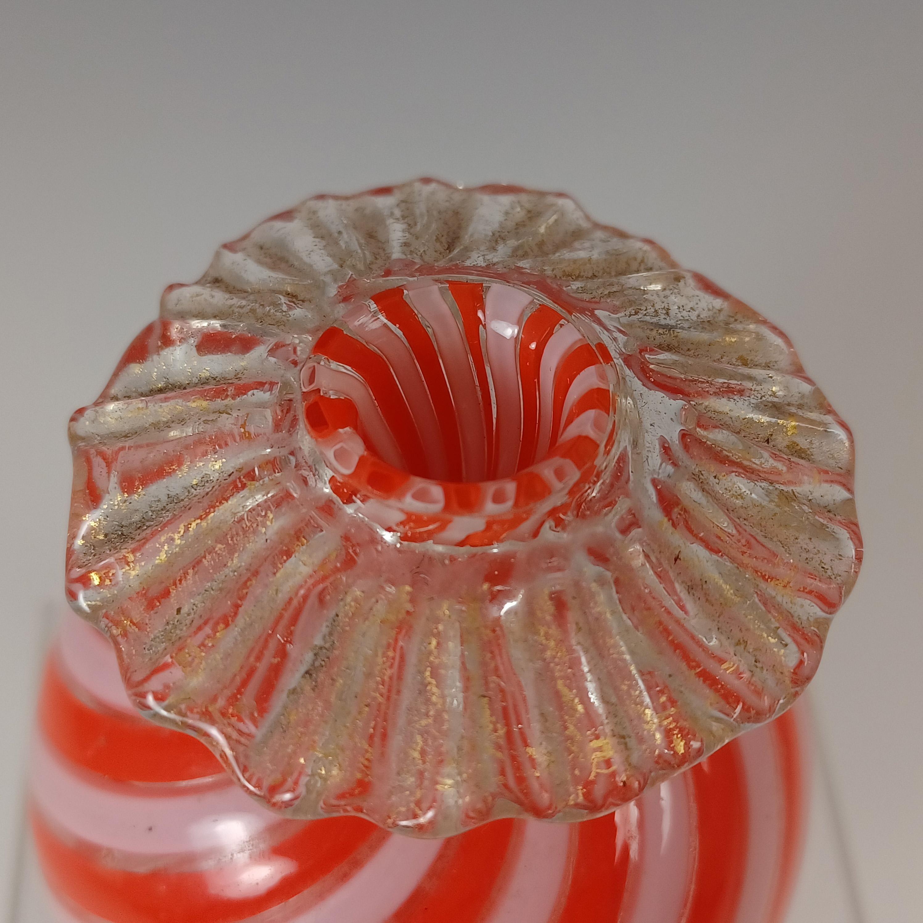 Venezianische filigrane Murano-Vase aus orange-weißem und weißem Filigranglas mit Blattgold im Zustand „Gut“ im Angebot in Bolton, GB