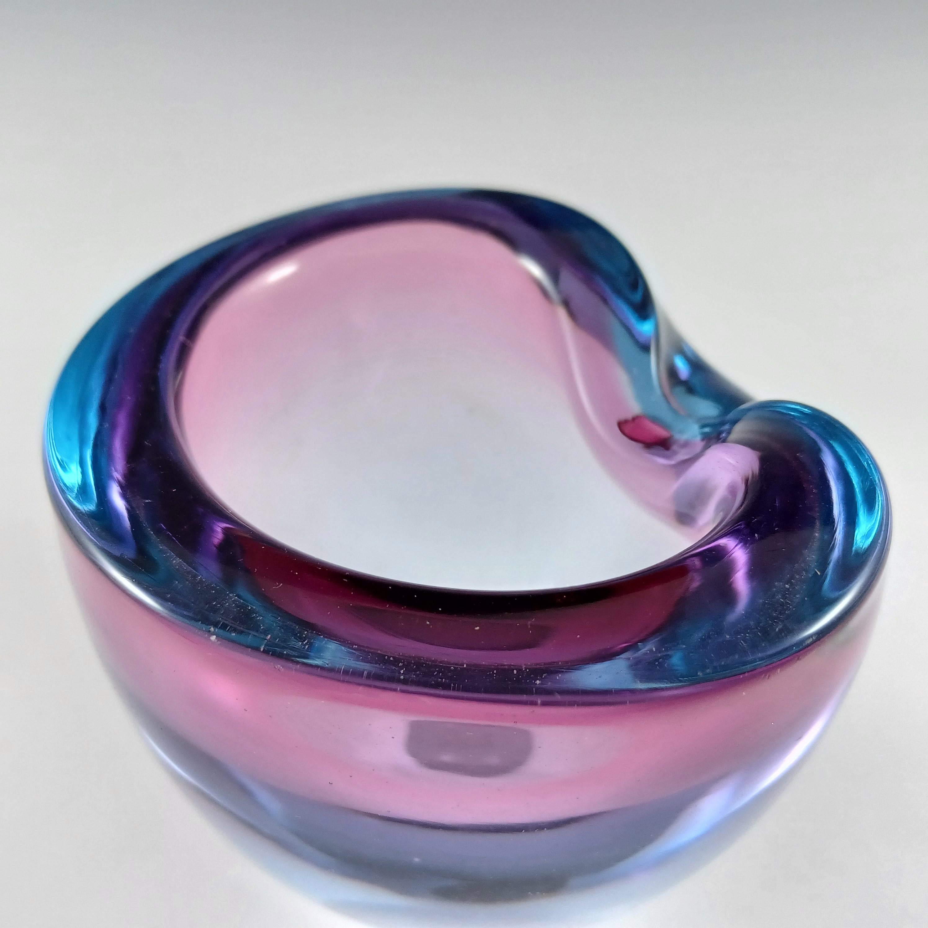 Murano Venetian Pink & Blue Glass Vintage Biomorphic Vase / Bowl In Good Condition For Sale In Bolton, GB
