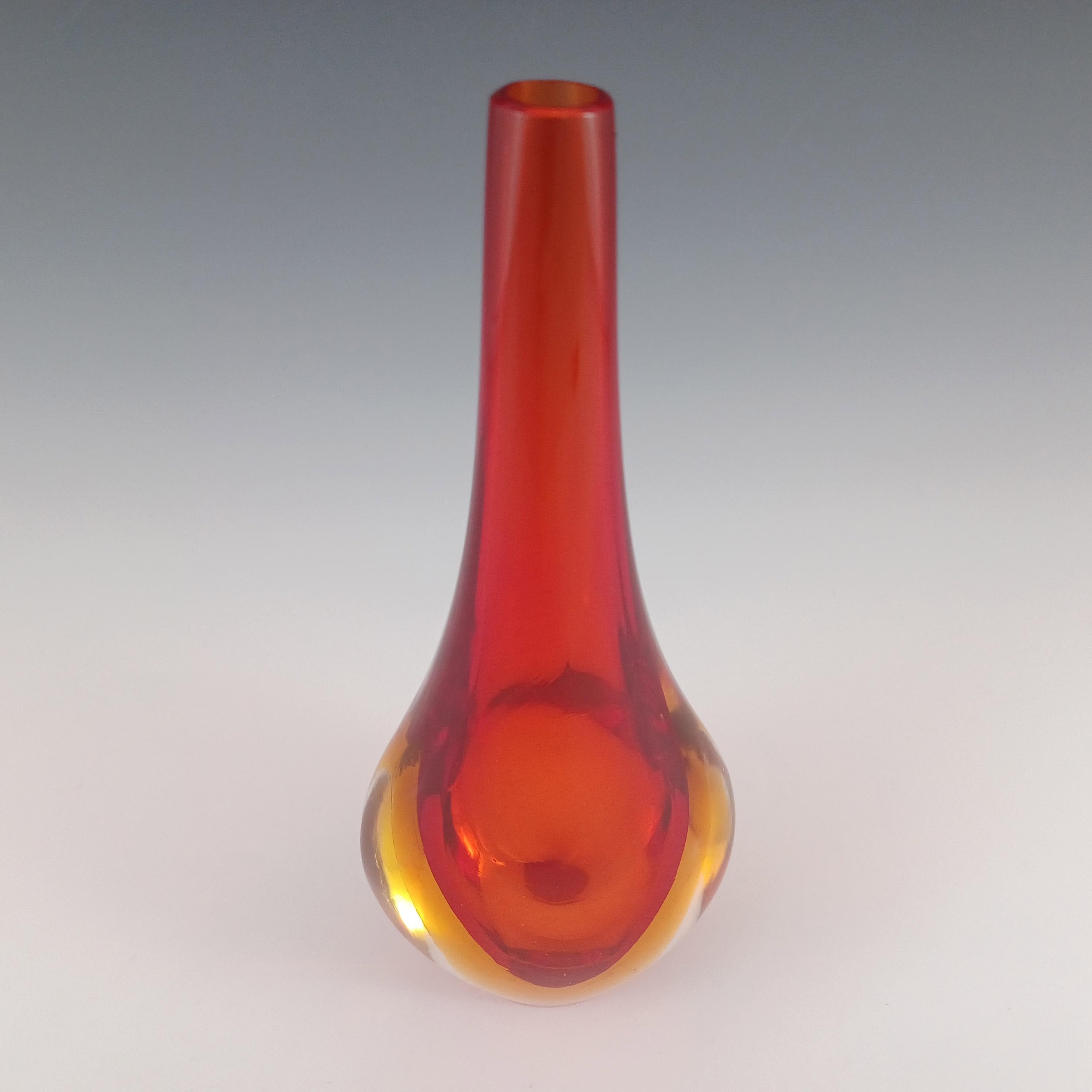Murano / Venetian Red & Amber Sommerso Glas Stem Vase (Italienisch) im Angebot