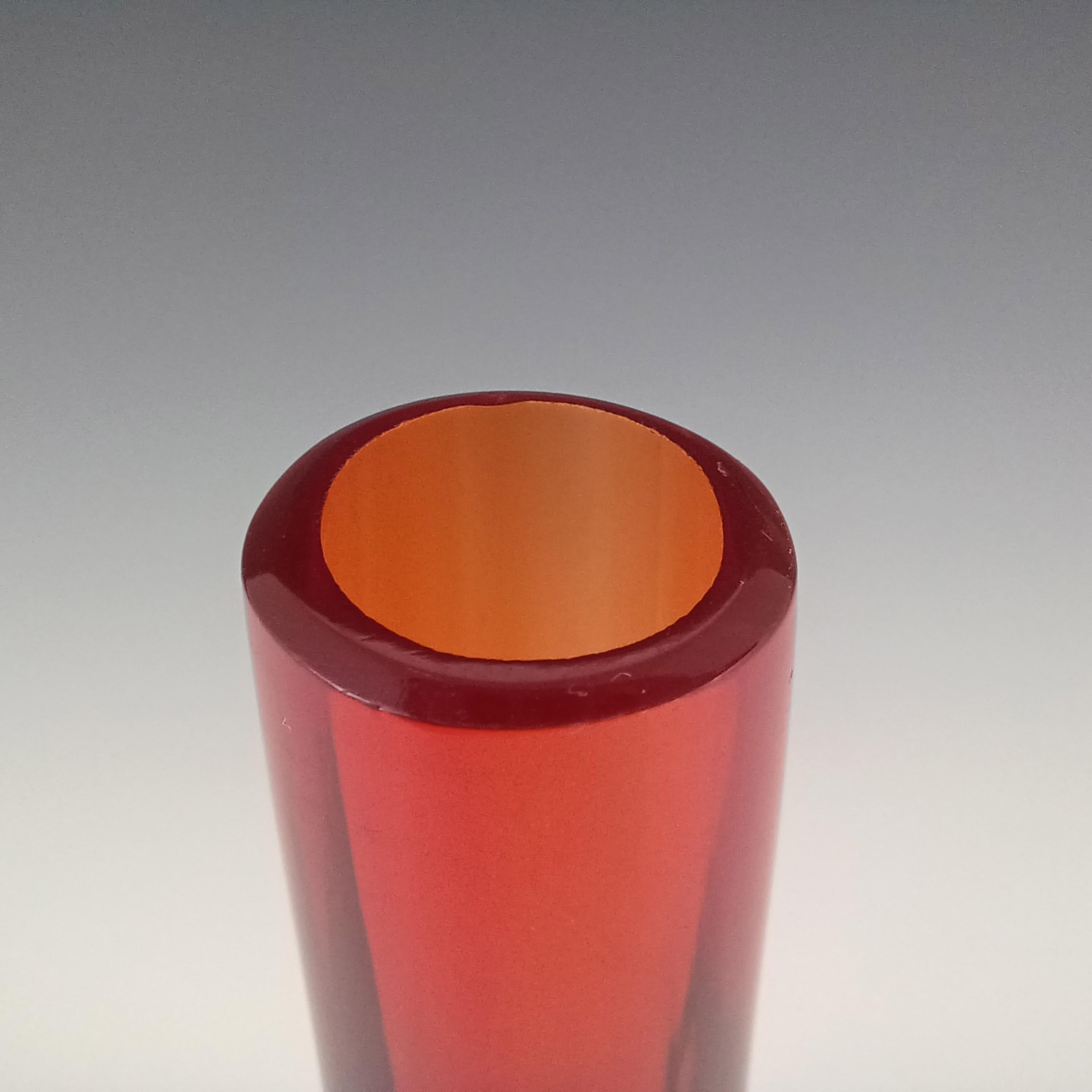 Murano / Venetian Red & Amber Sommerso Glas Stem Vase (Handgefertigt) im Angebot