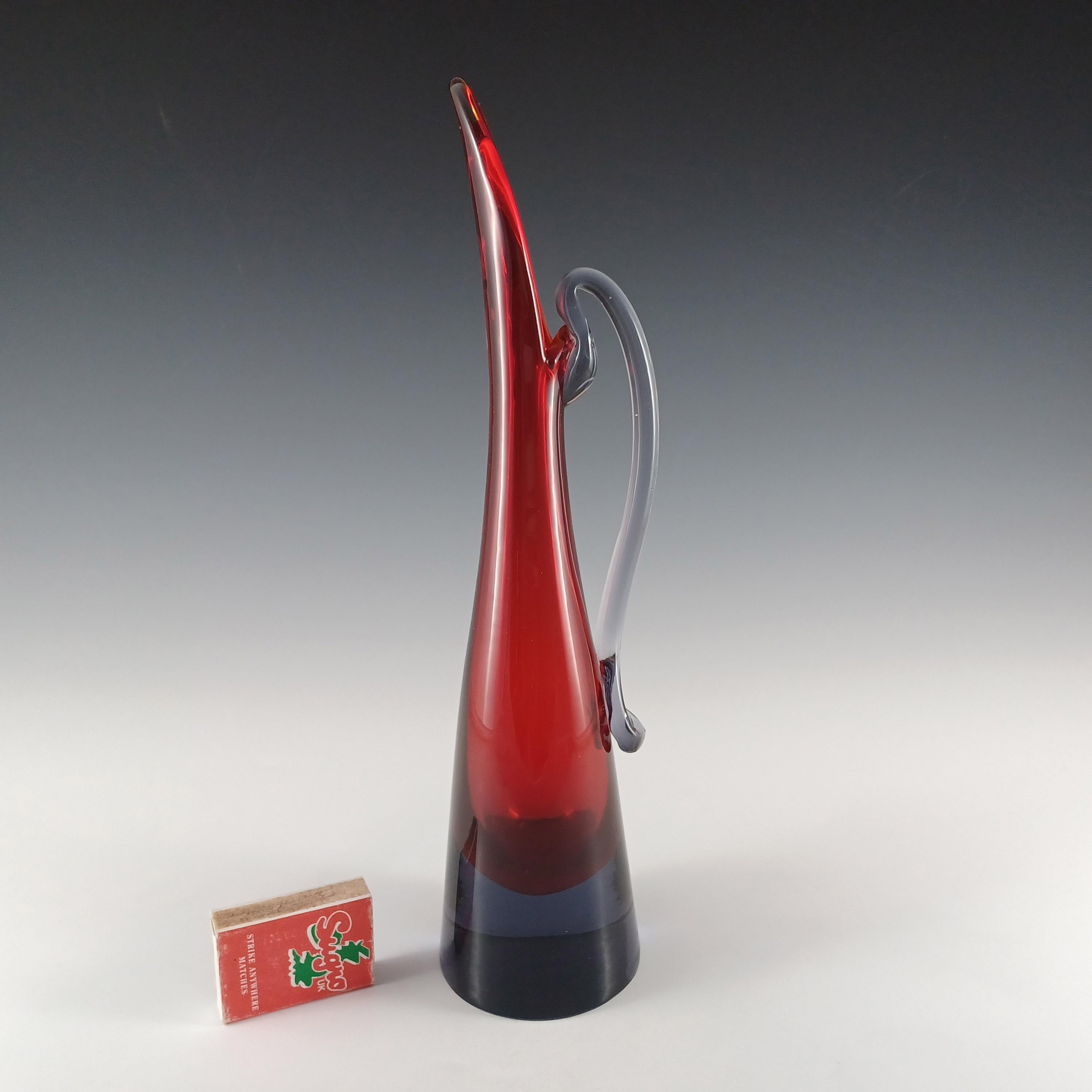 Brocca / Vaso in vetro di Murano Glass Sommerso rosso e blu in vendita 3