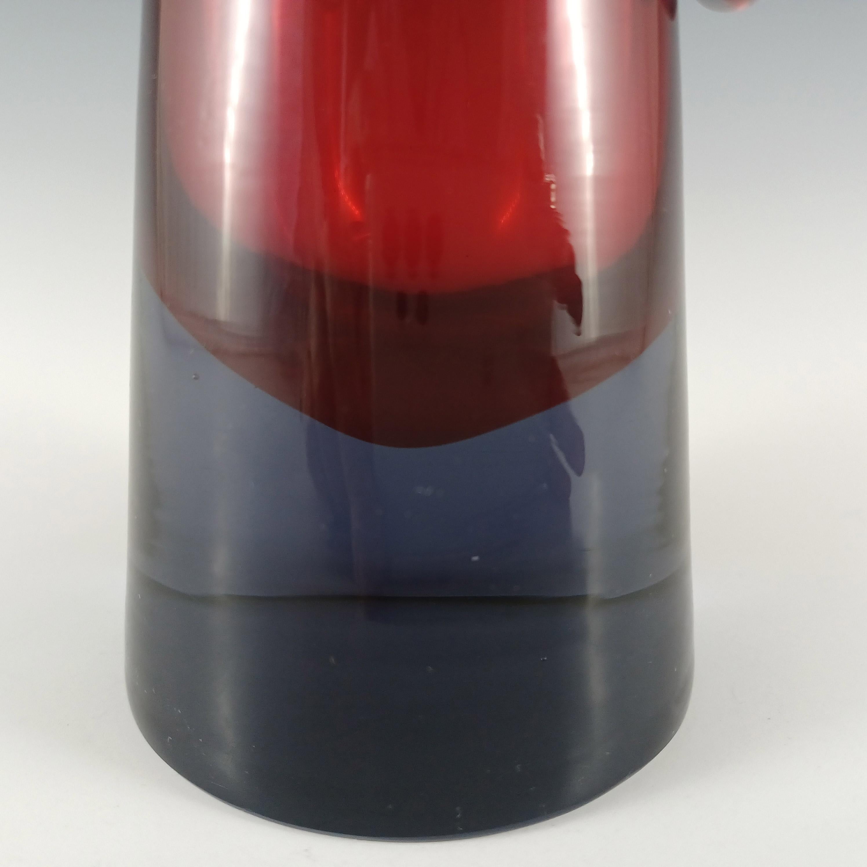 Italiano Brocca / Vaso in vetro di Murano Glass Sommerso rosso e blu in vendita