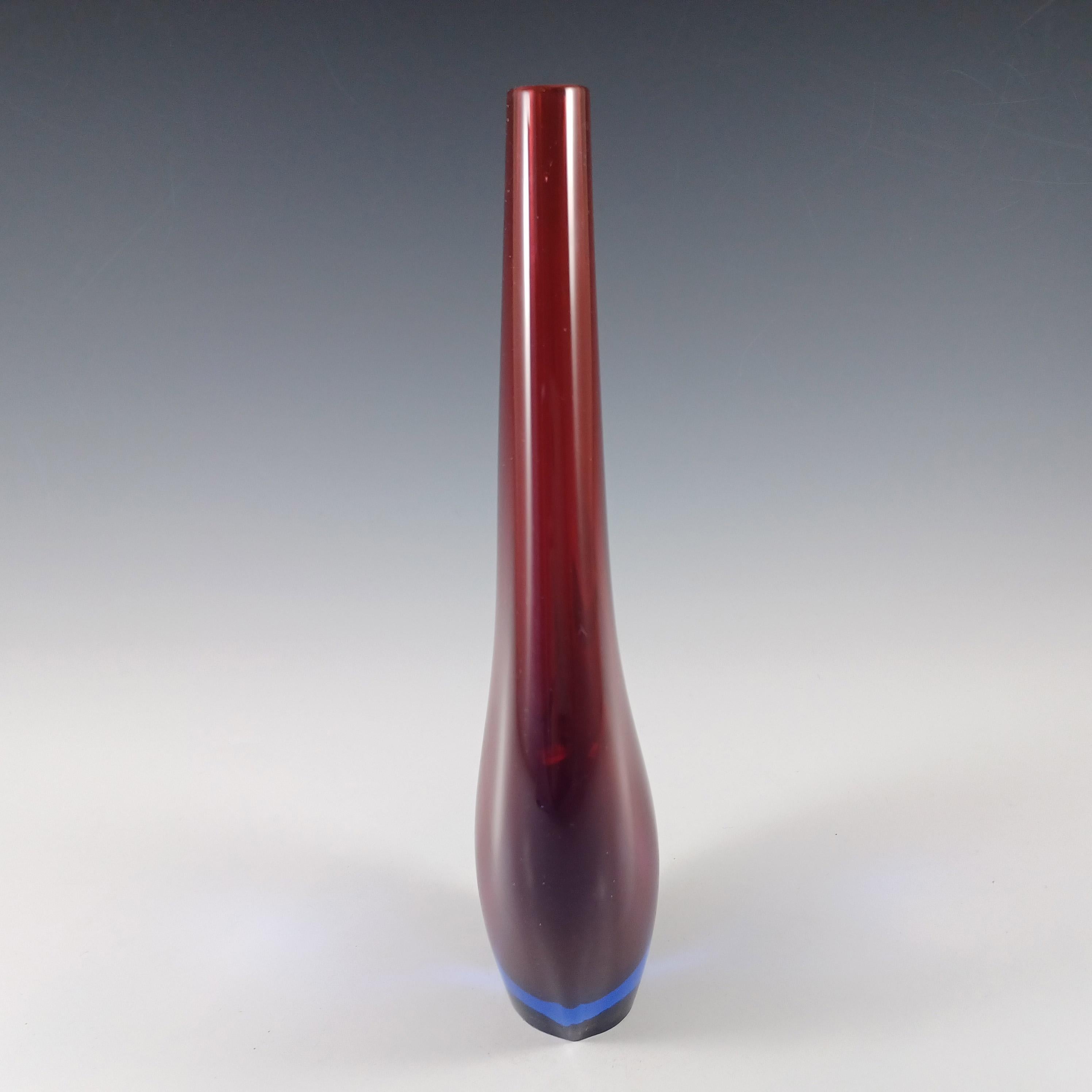 Murano / Venedig Rot & Blau Sommerso Glas Stem Vase im Zustand „Gut“ im Angebot in Bolton, GB