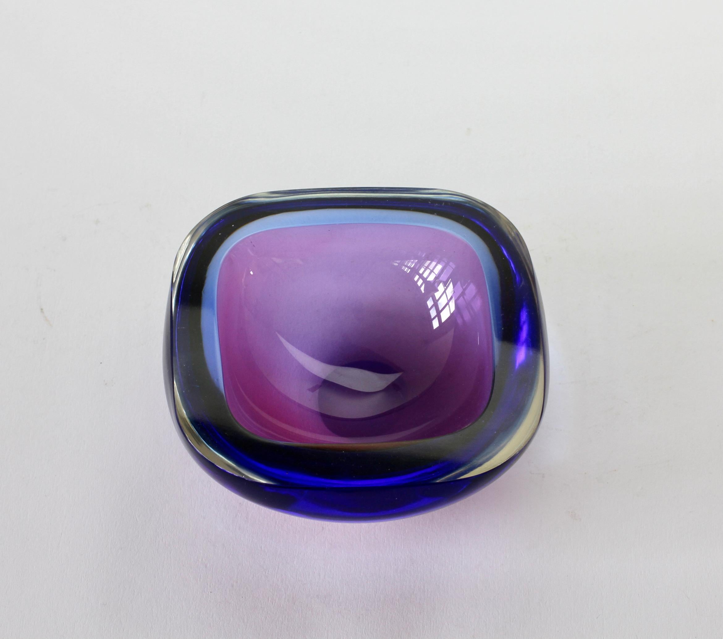 Murano Venetian made Blue & Purple Sommerso Glass Bowl, Dish or Ashtray, c.1965 5