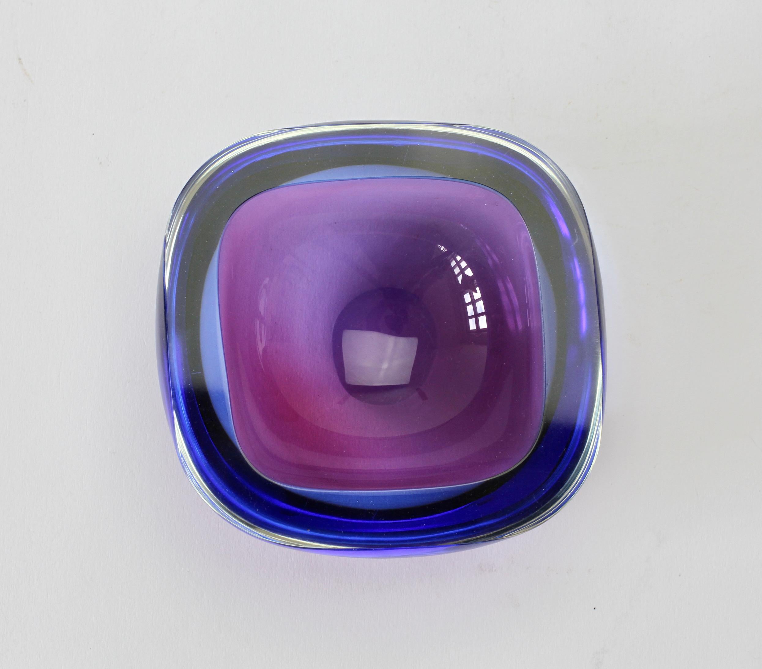 Murano Venetian made Blue & Purple Sommerso Glass Bowl, Dish or Ashtray, c.1965 6
