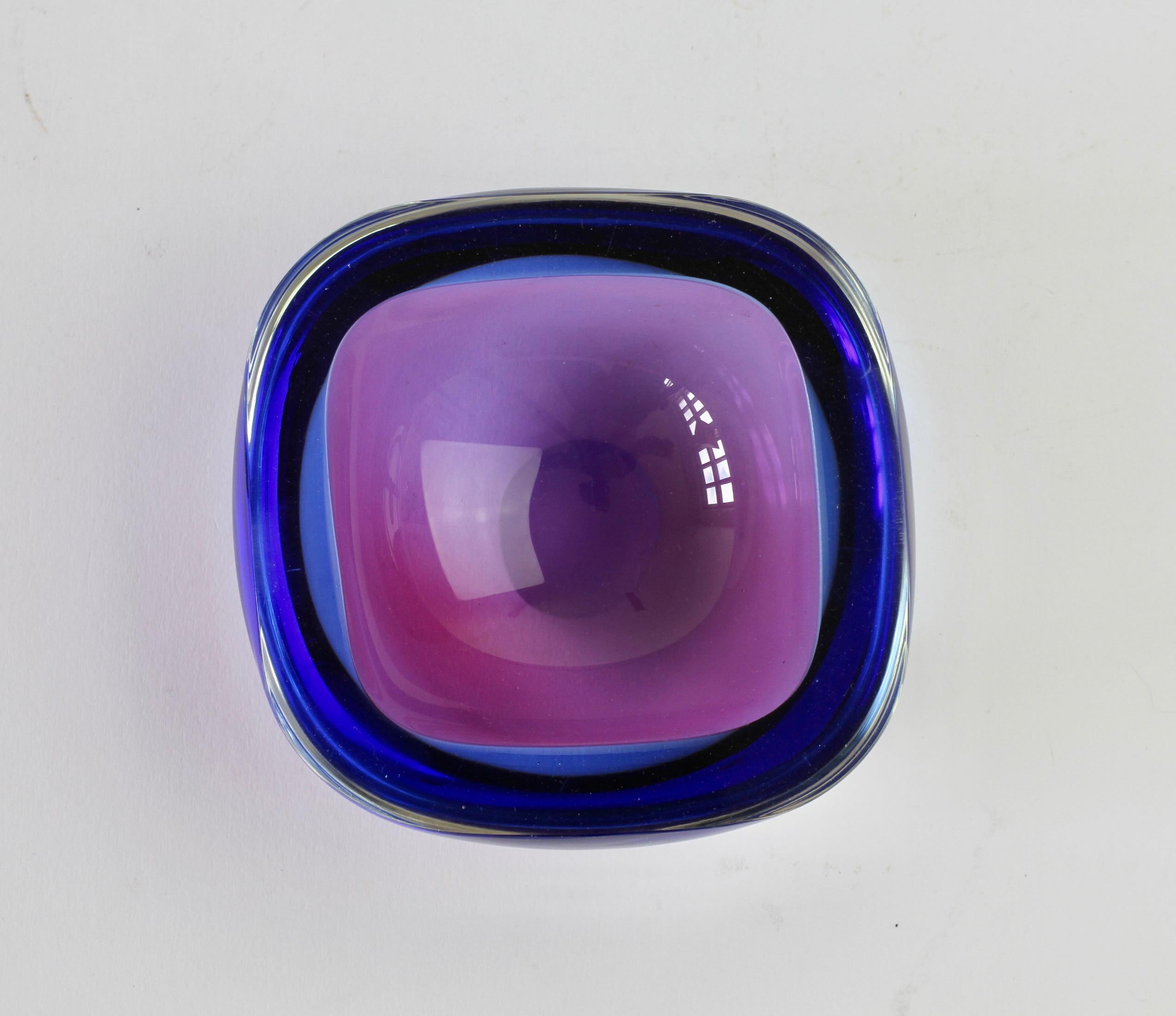 Murano Venetian made Blue & Purple Sommerso Glass Bowl, Dish or Ashtray, c.1965 7