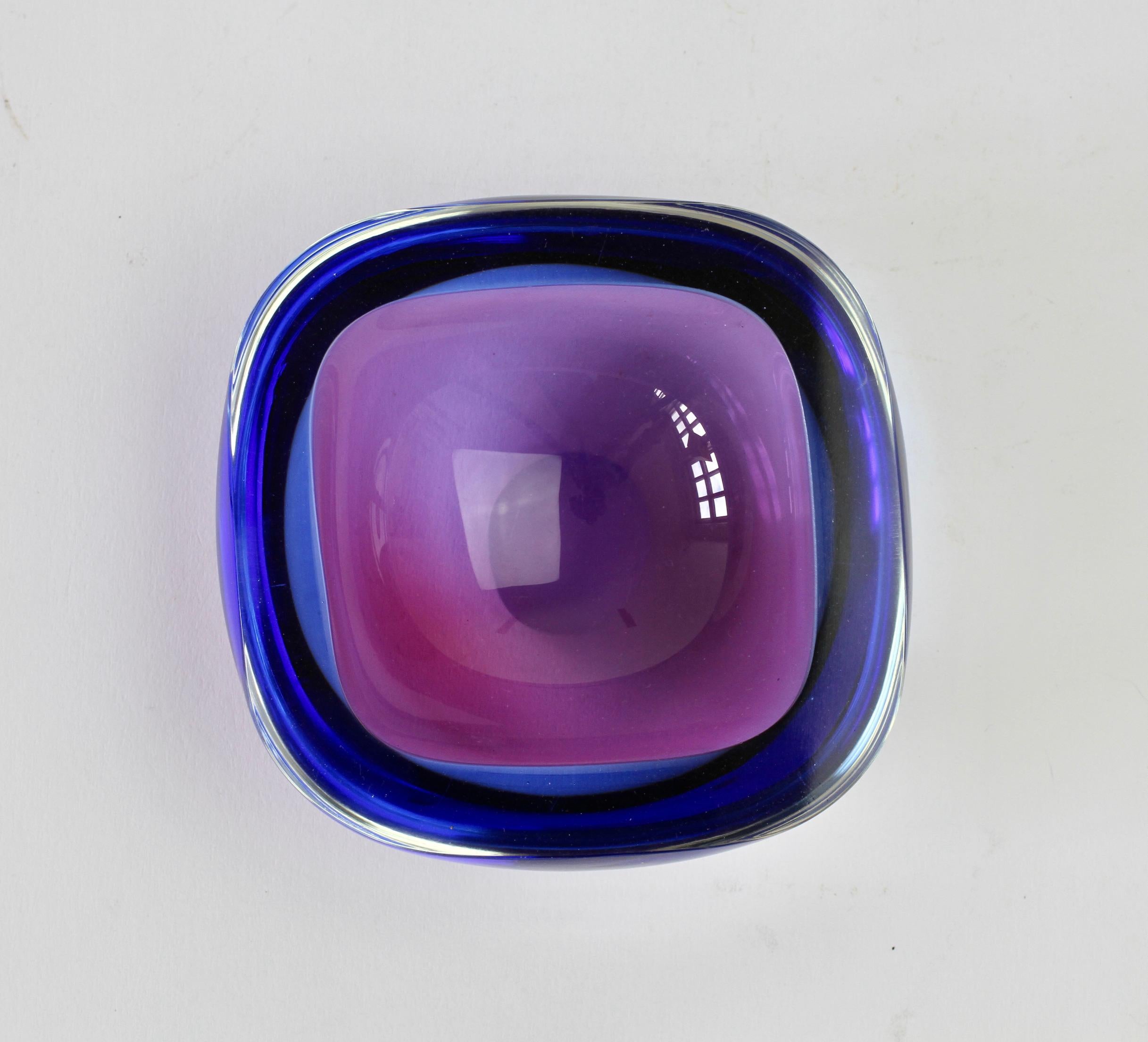 Murano Venetian made Blue & Purple Sommerso Glass Bowl, Dish or Ashtray, c.1965 8