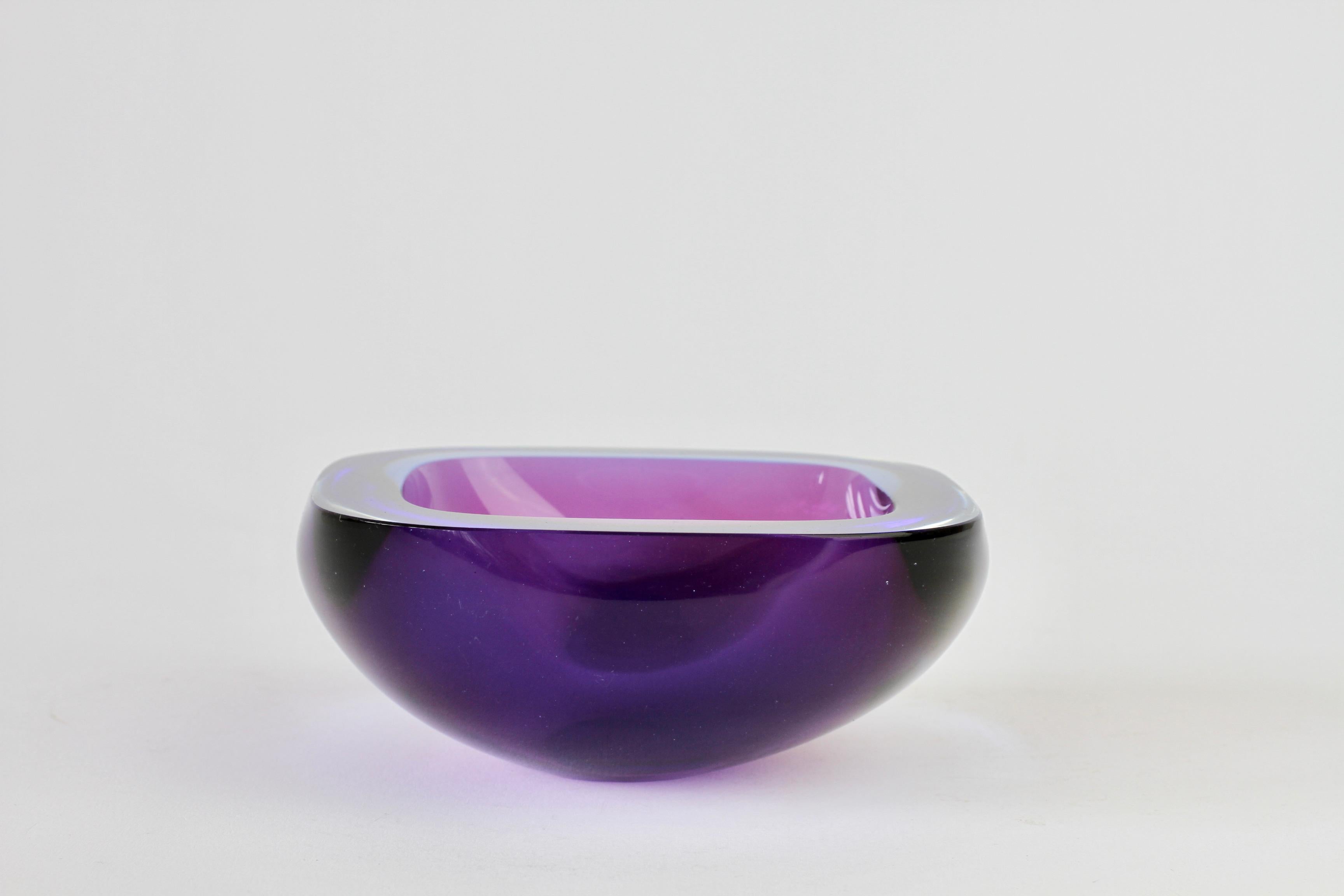 Murano Venetian made Blue & Purple Sommerso Glass Bowl, Dish or Ashtray, c.1965 9