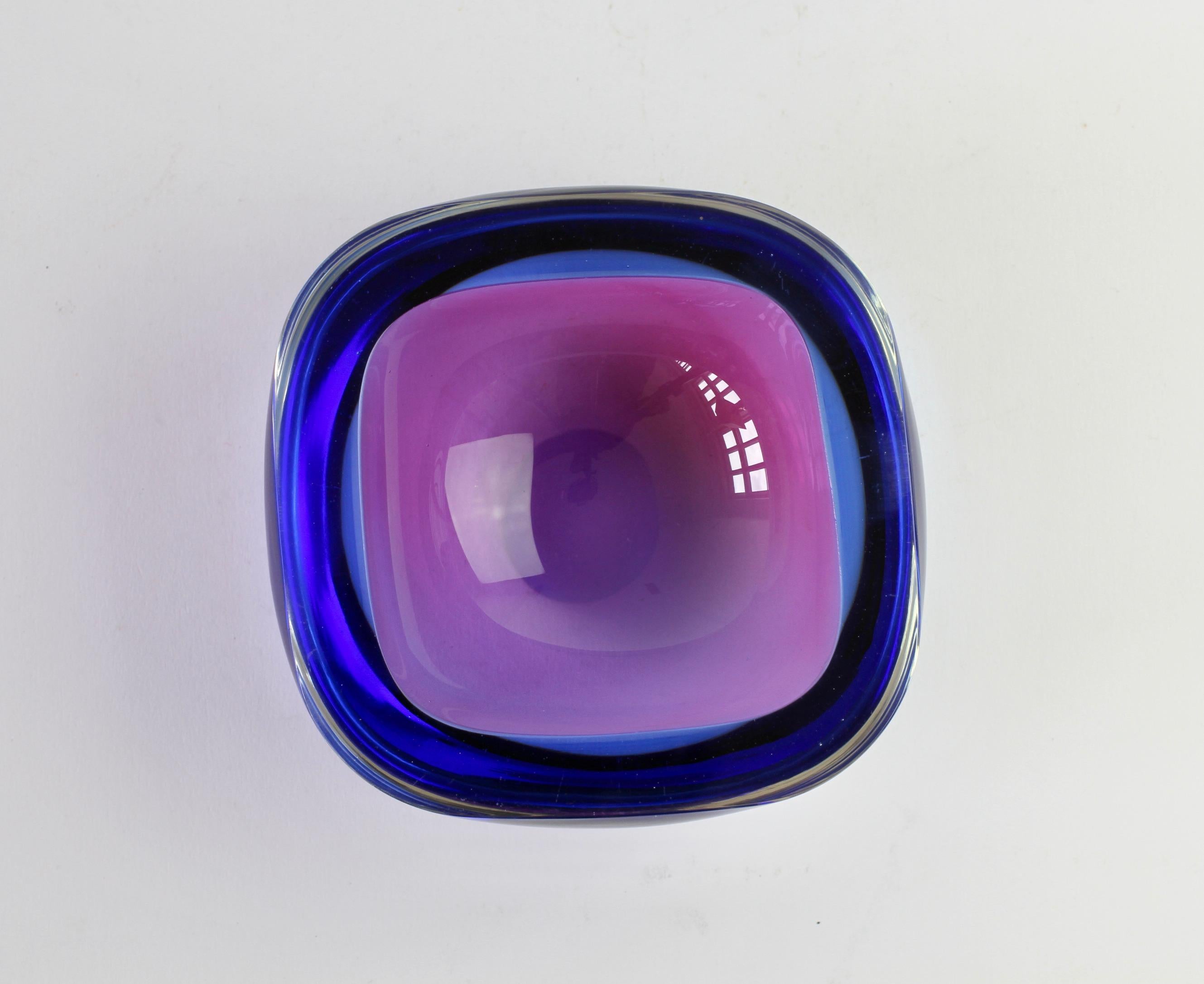 Murano Venetian made Blue & Purple Sommerso Glass Bowl, Dish or Ashtray, c.1965 1