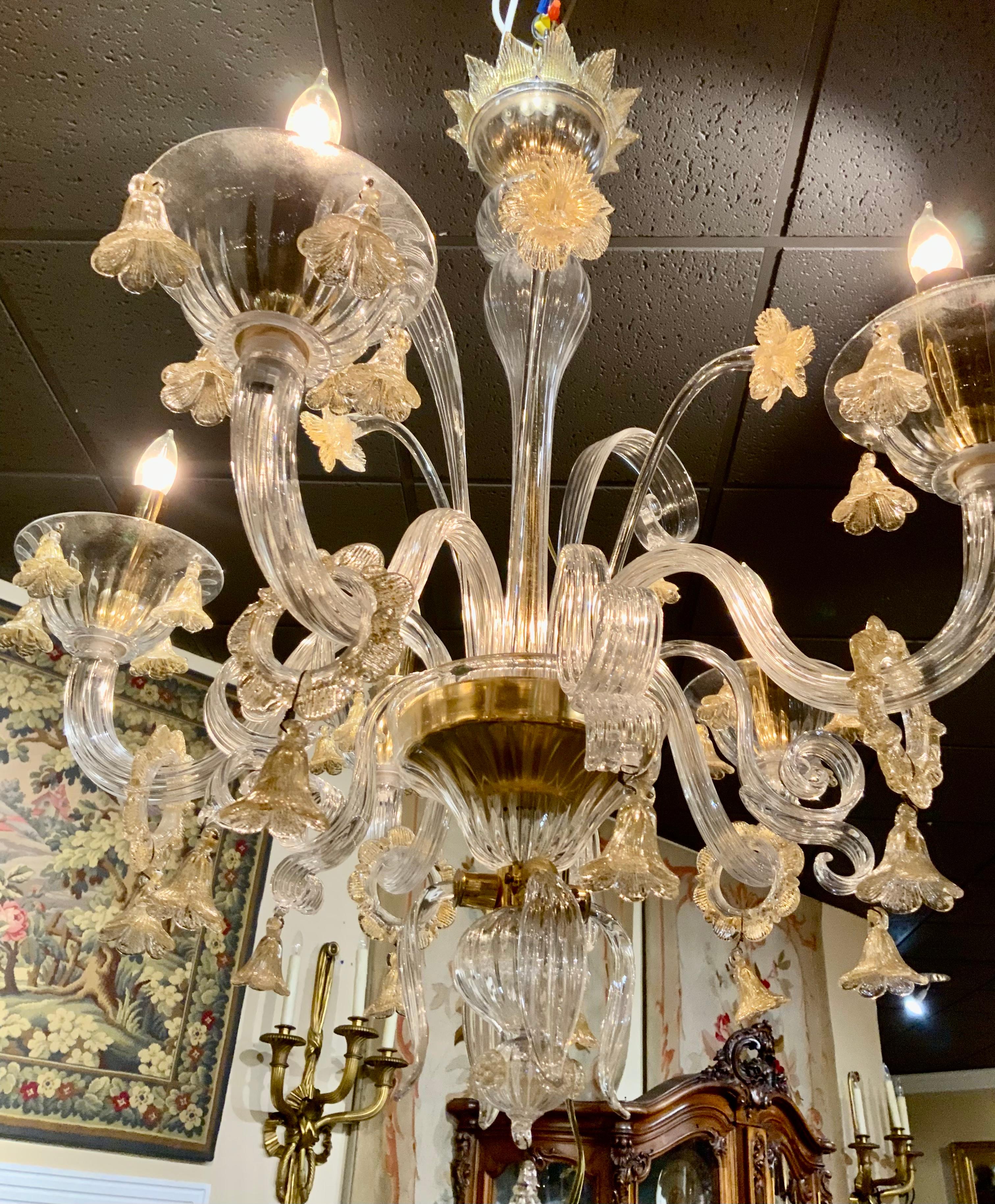 Blown Glass Murano Venetian Style Chandelier with Gold-Flecked Clear Glass, Five Arms For Sale