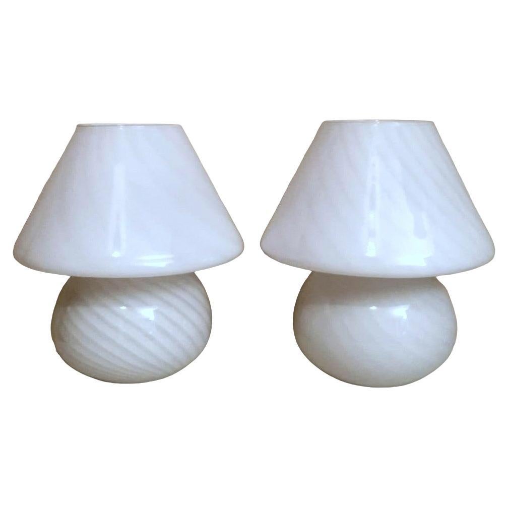 Murano Venini Style Pair of Mushroom-Shaped Opal Glass Spiral Lamps For Sale