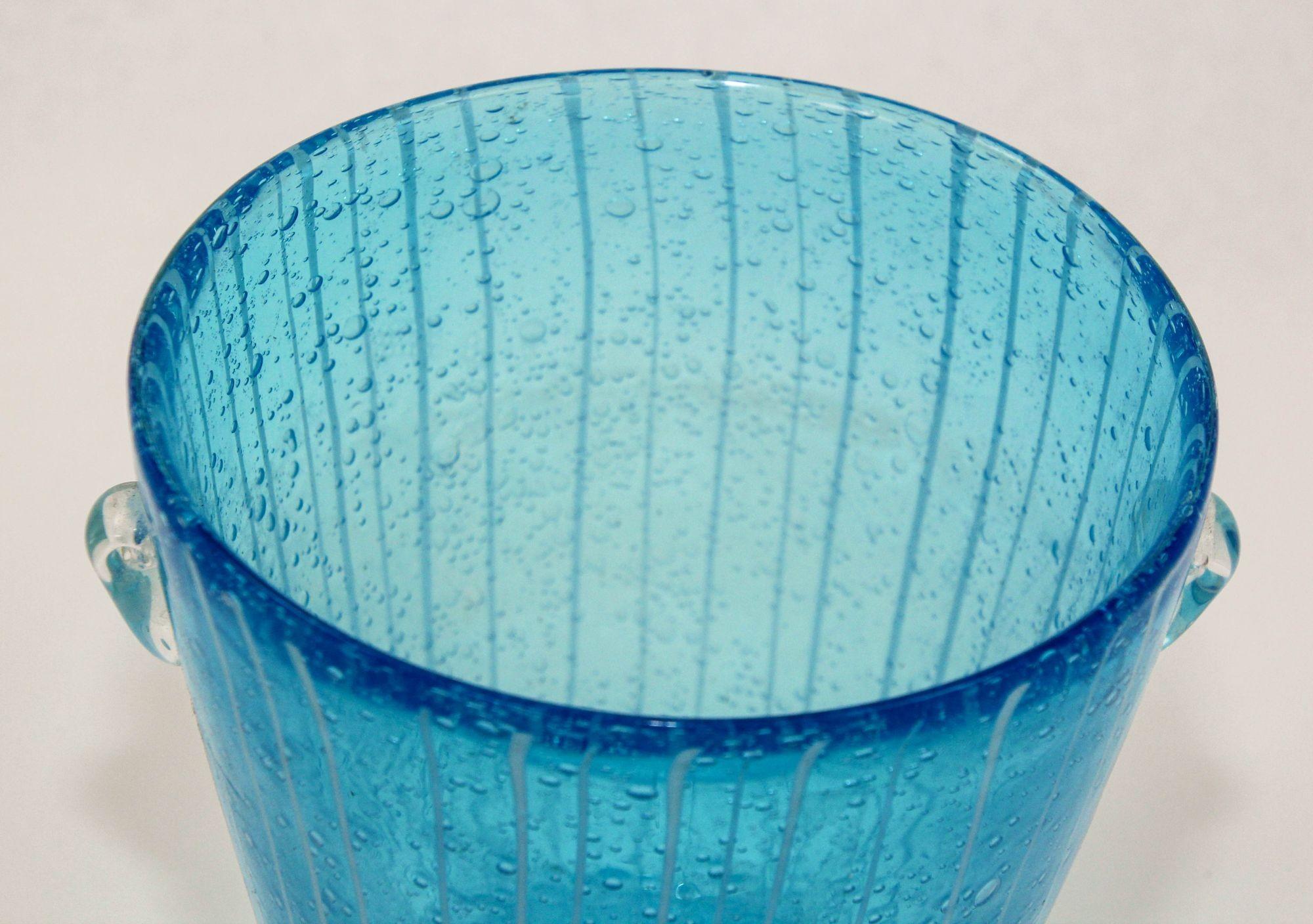 Organic Modern Murano Venini Venetian Ice Bucket Blue and White Art Glass 1980s For Sale