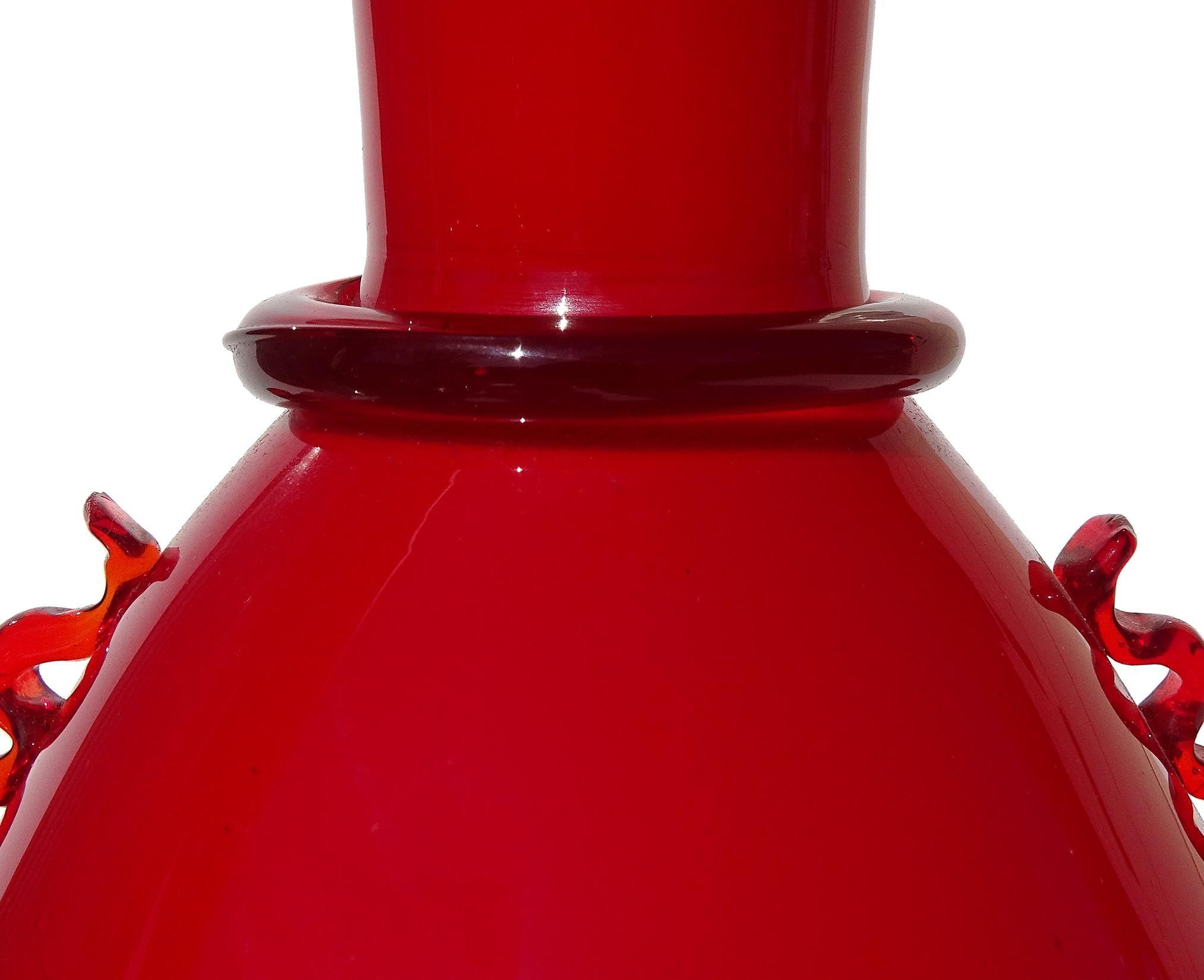 20th Century Murano Vetrerie Artistiche Cirillo Maschio 1930s Red Italian Art Deco Glass Vase For Sale