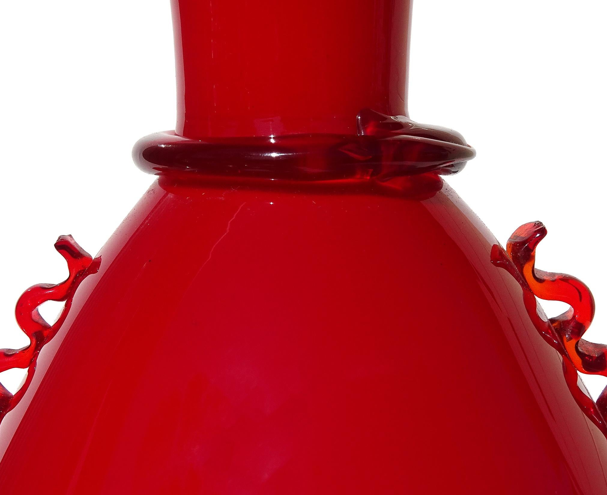 20ième siècle Vase en verre rouge Art Déco italien de Murano Vetrerie Artistiche Cirillo Maschio des années 1930 en vente