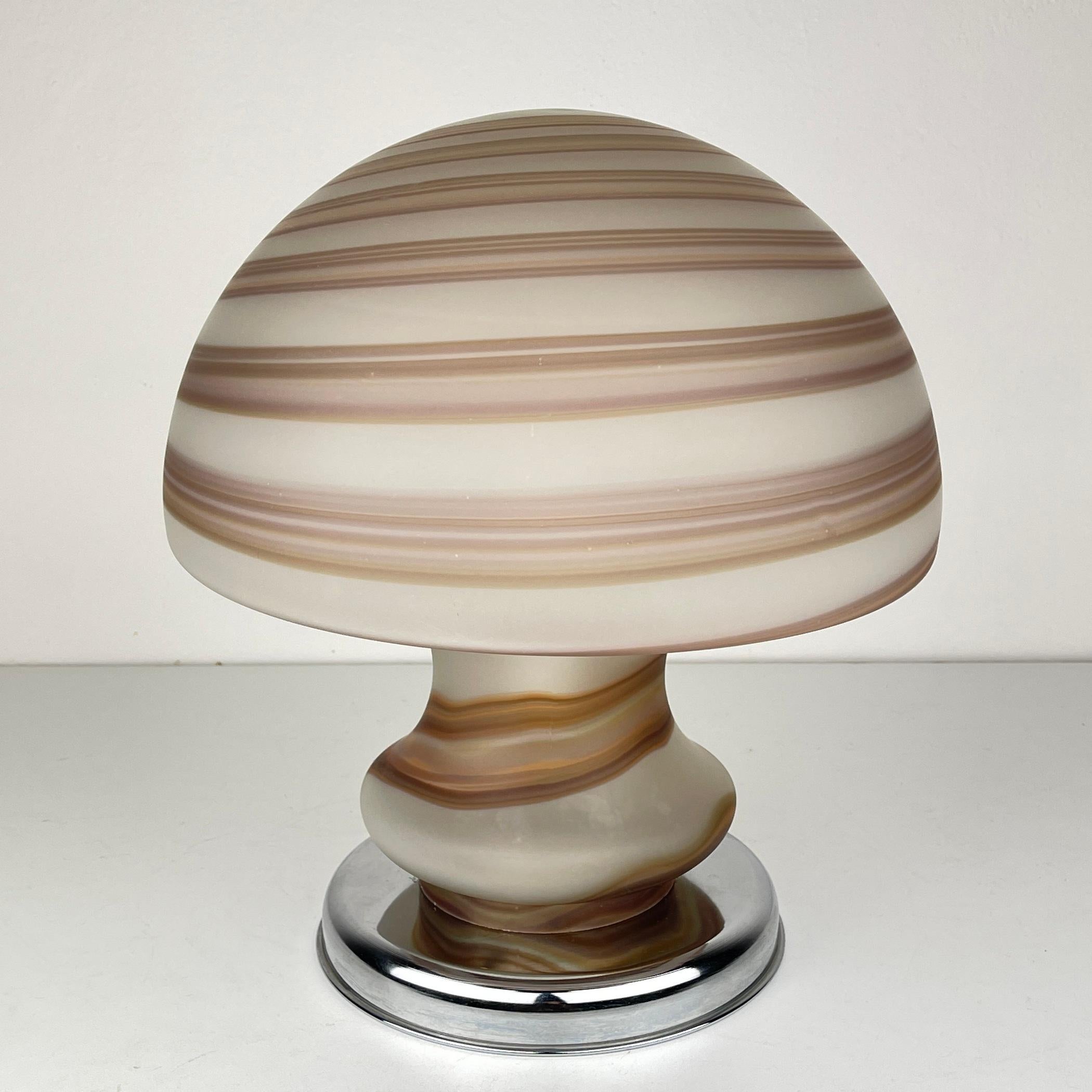 Murano Vetri Swirl Mushroom Table Lamp, Italy, 1970s  6