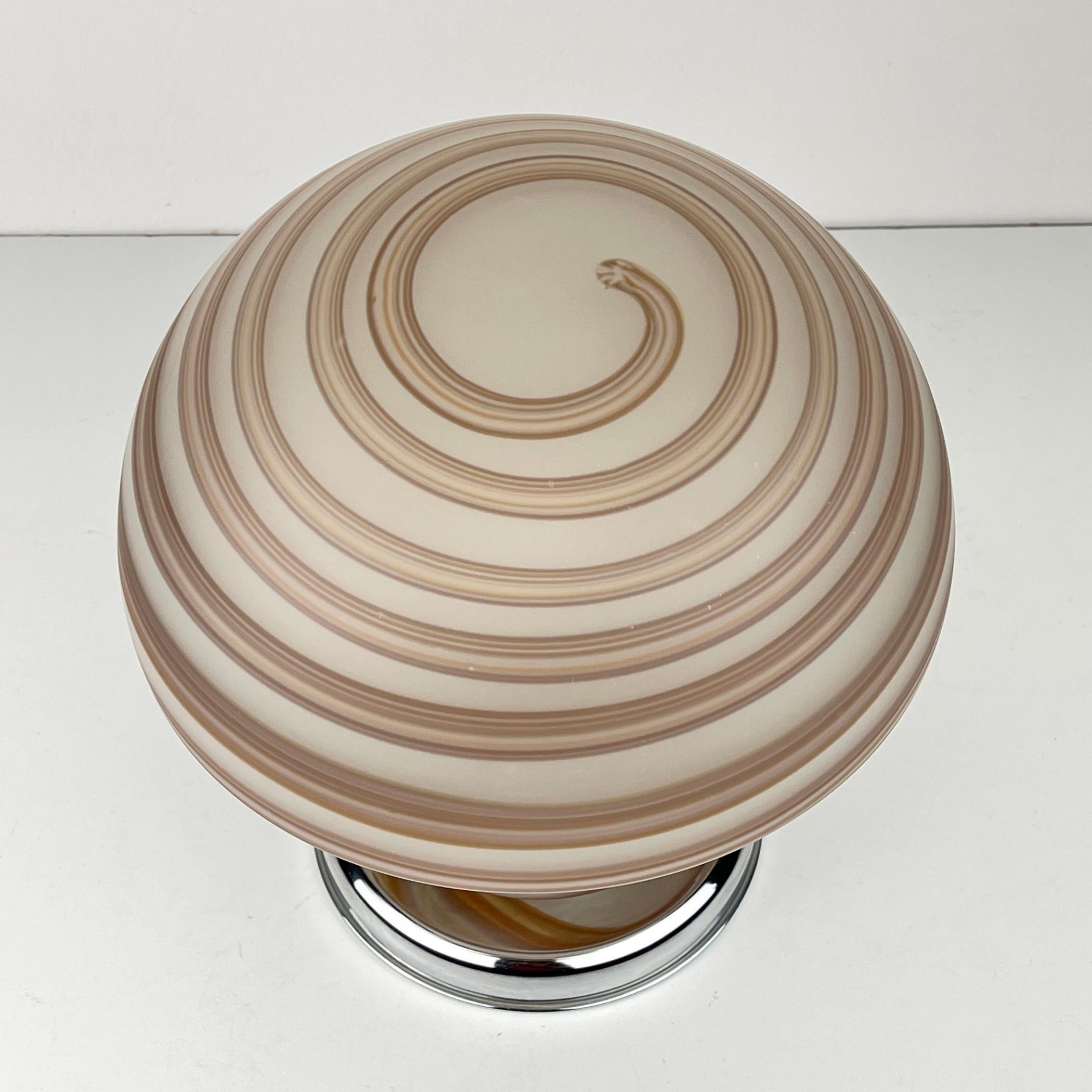 Murano Vetri Swirl Mushroom Table Lamp, Italy, 1970s  8
