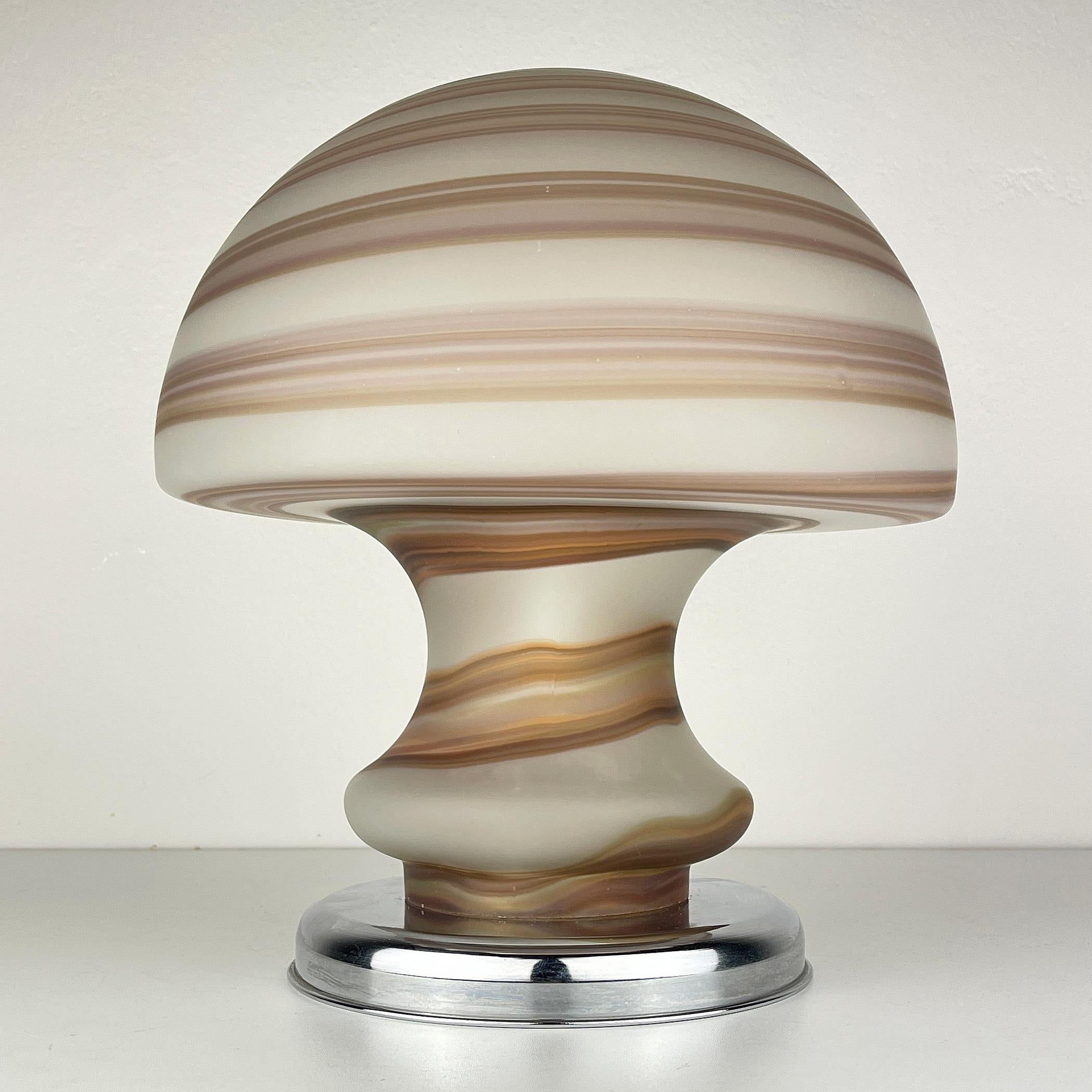 Murano Vetri Swirl Mushroom Table Lamp, Italy, 1970s  1
