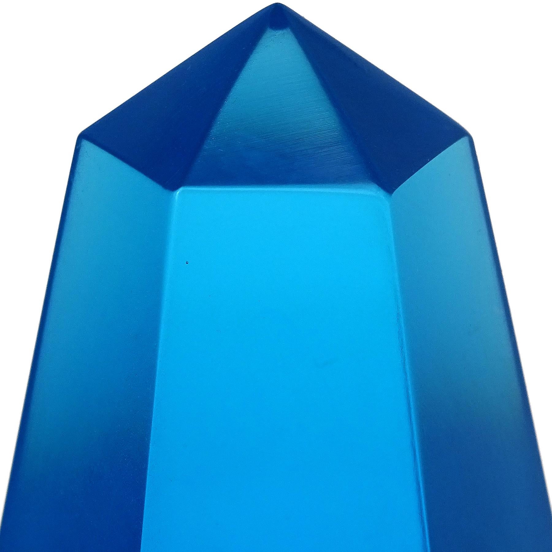 Mid-Century Modern Murano Vintage Blue Italian Art Glass Obelisk Pyramid Paperweight Sculpture
