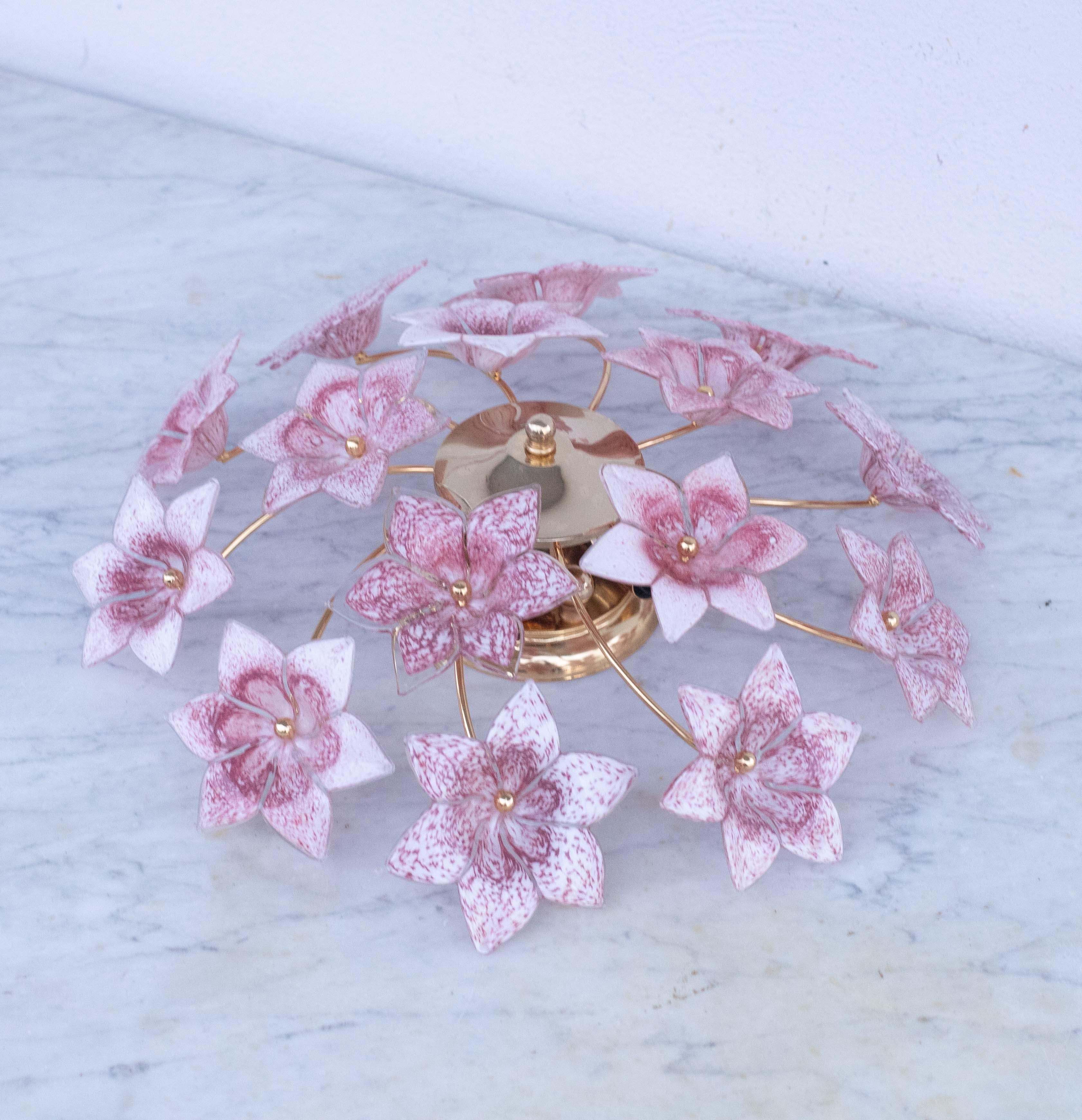 Lámpara de techo vintage de Murano Flores rosas, años 70 en venta 5