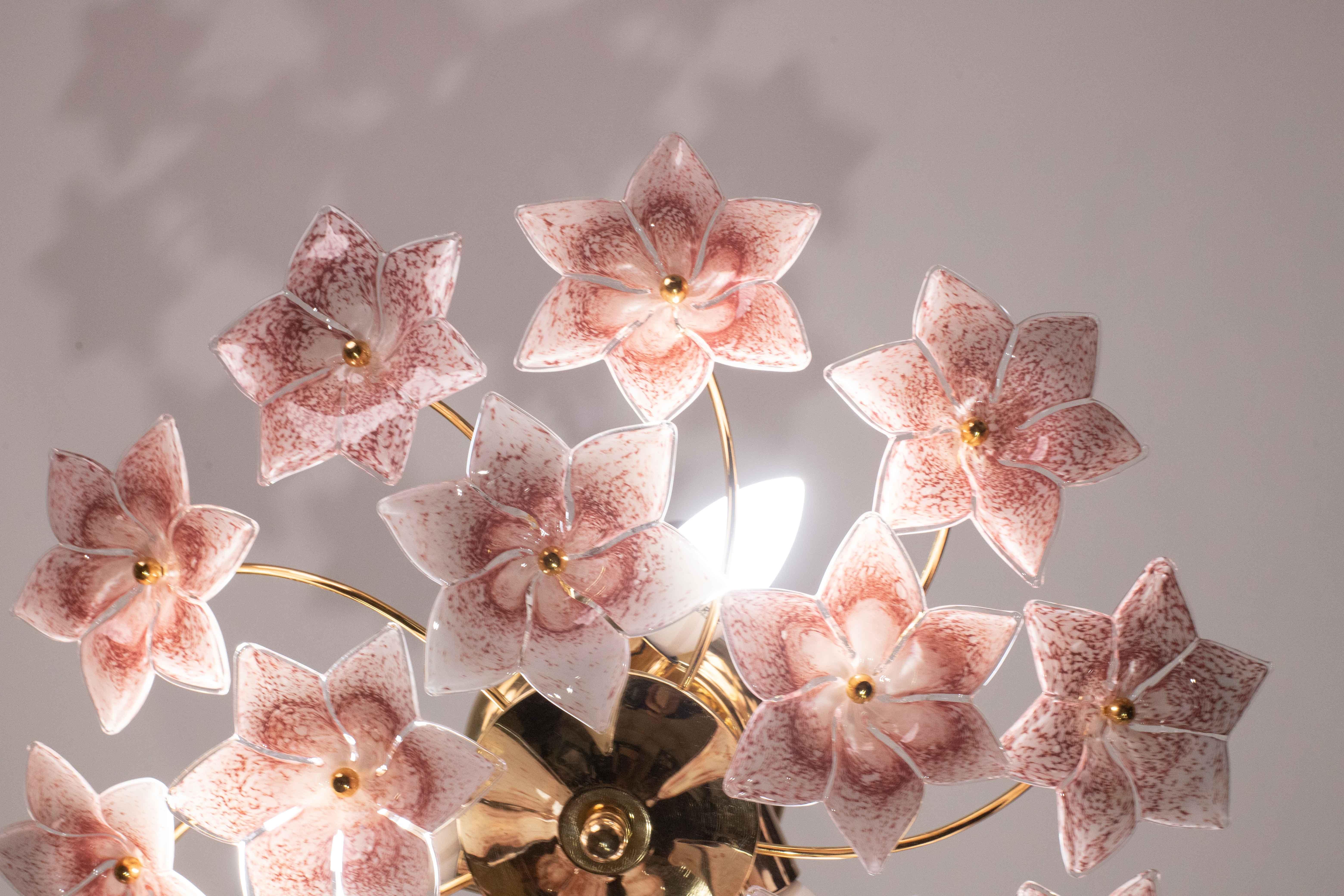 Lámpara de techo vintage de Murano Flores rosas, años 70 en venta 7