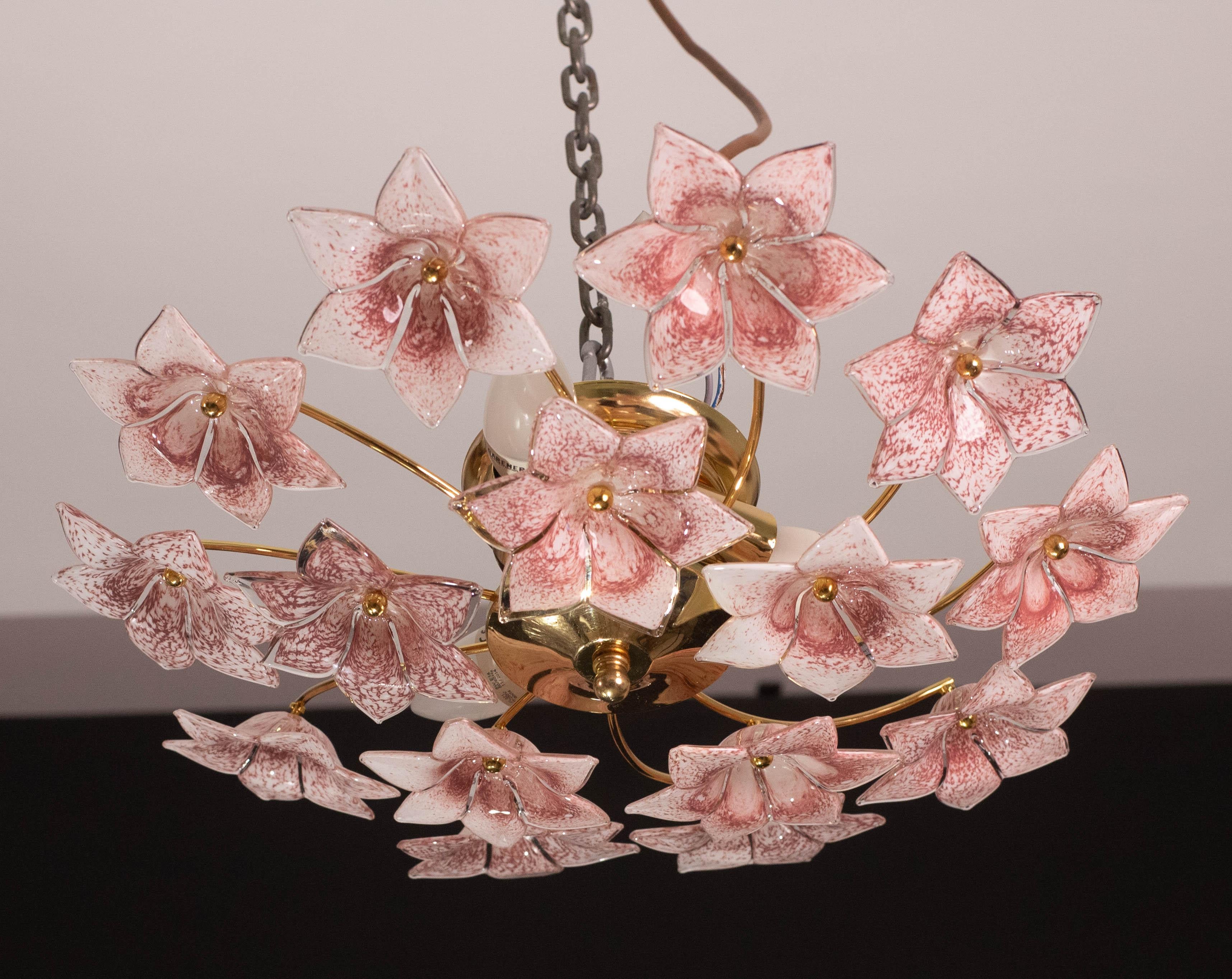 Lámpara de techo vintage de Murano Flores rosas, años 70 en venta 8
