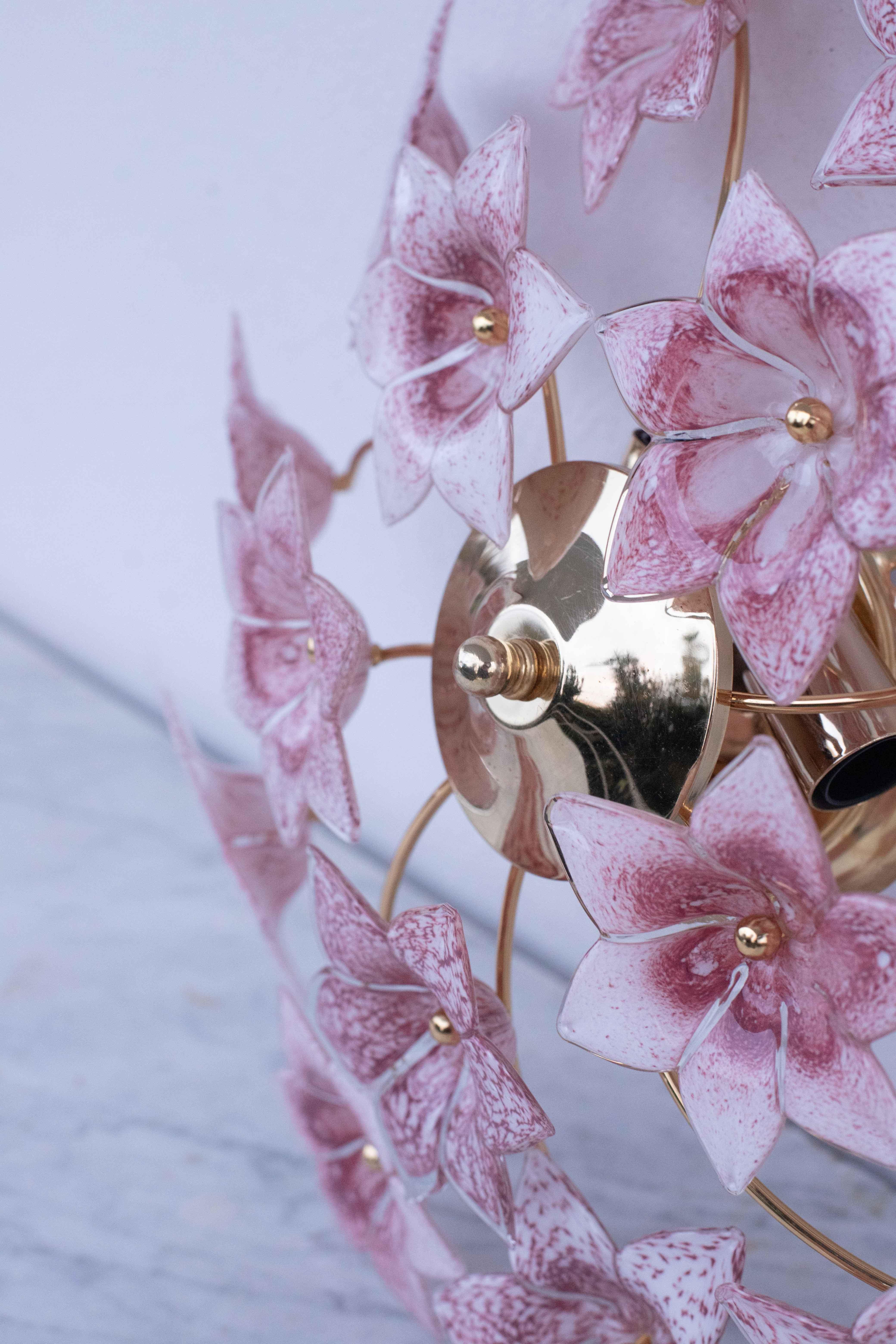 Lámpara de techo vintage de Murano Flores rosas, años 70 en venta 2