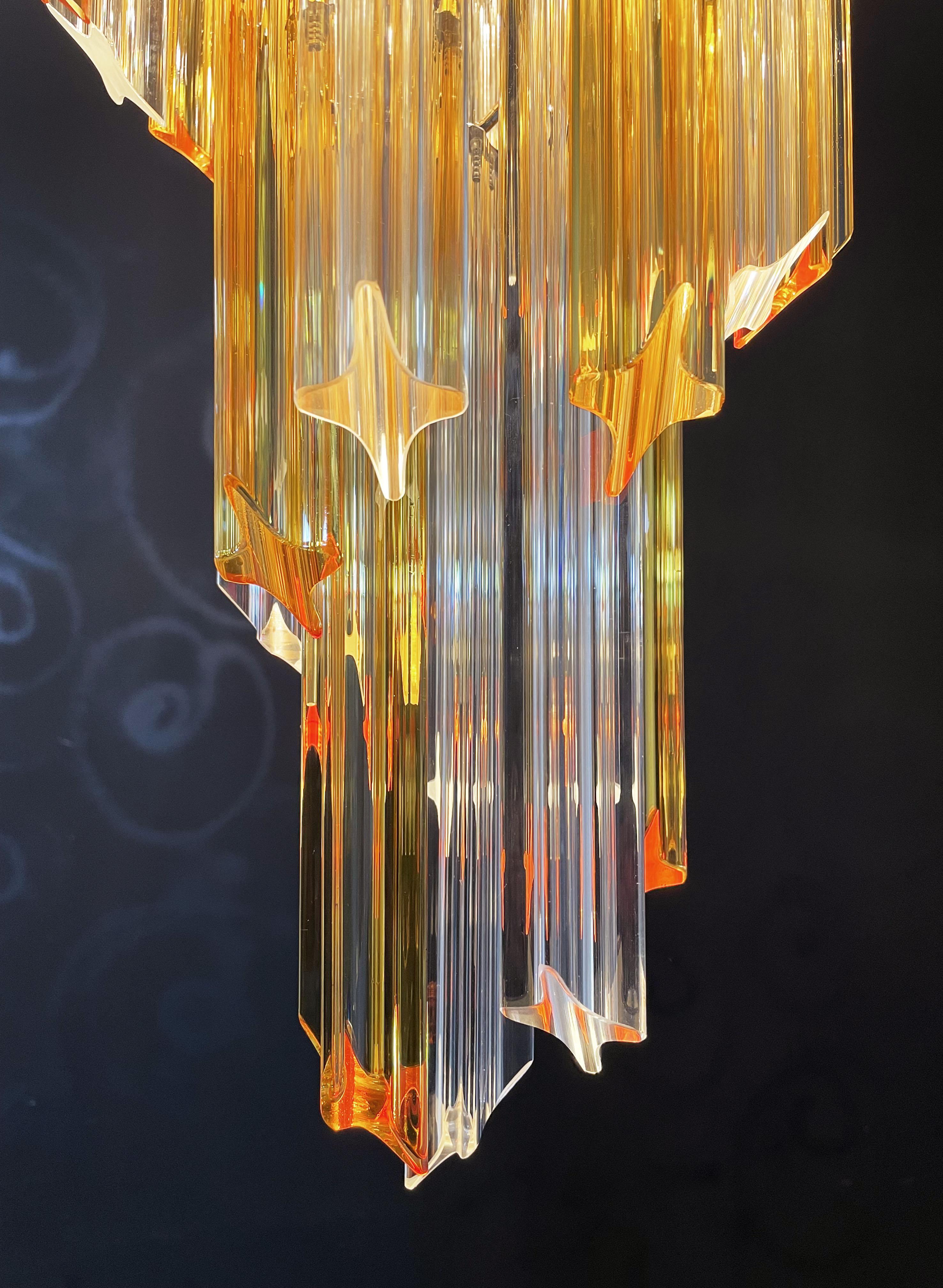 Murano Vintage Chandelier – 54 Quadriedri Prisms Transparent and Amber For Sale 4