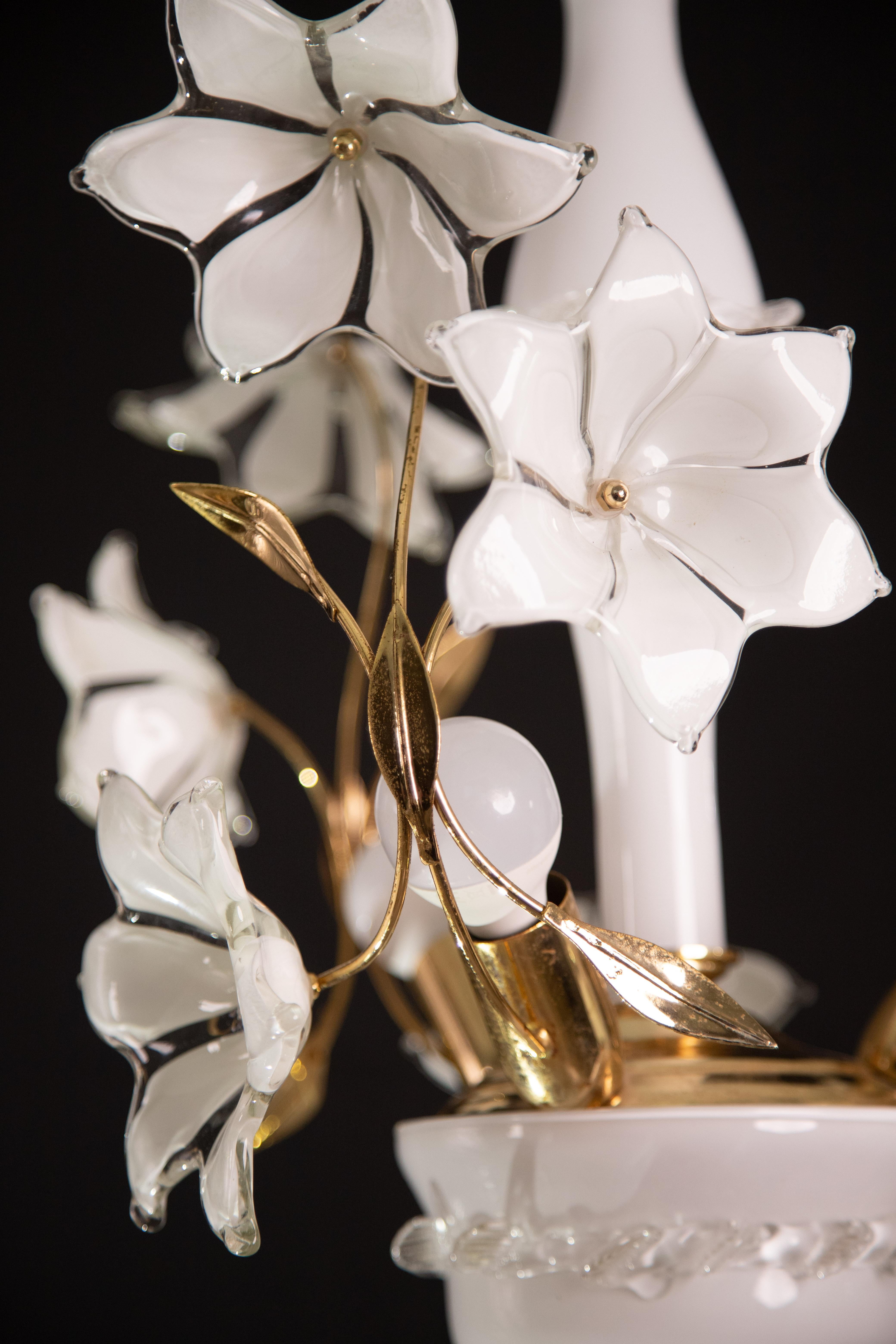 Murano Vintage Chandelier White Flowers, 1970s For Sale 5