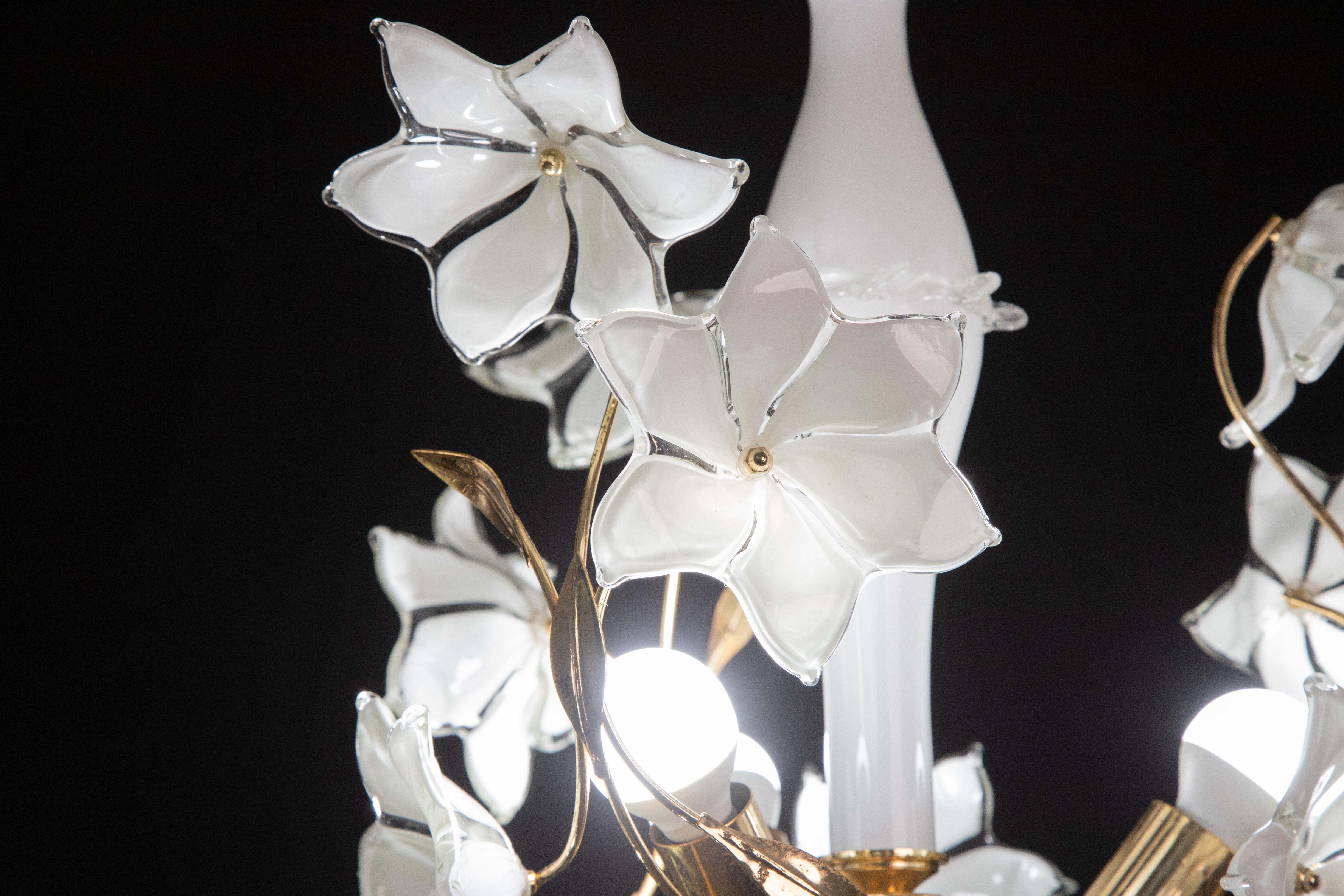 Late 20th Century Murano Vintage Chandelier White Flowers, 1970s For Sale
