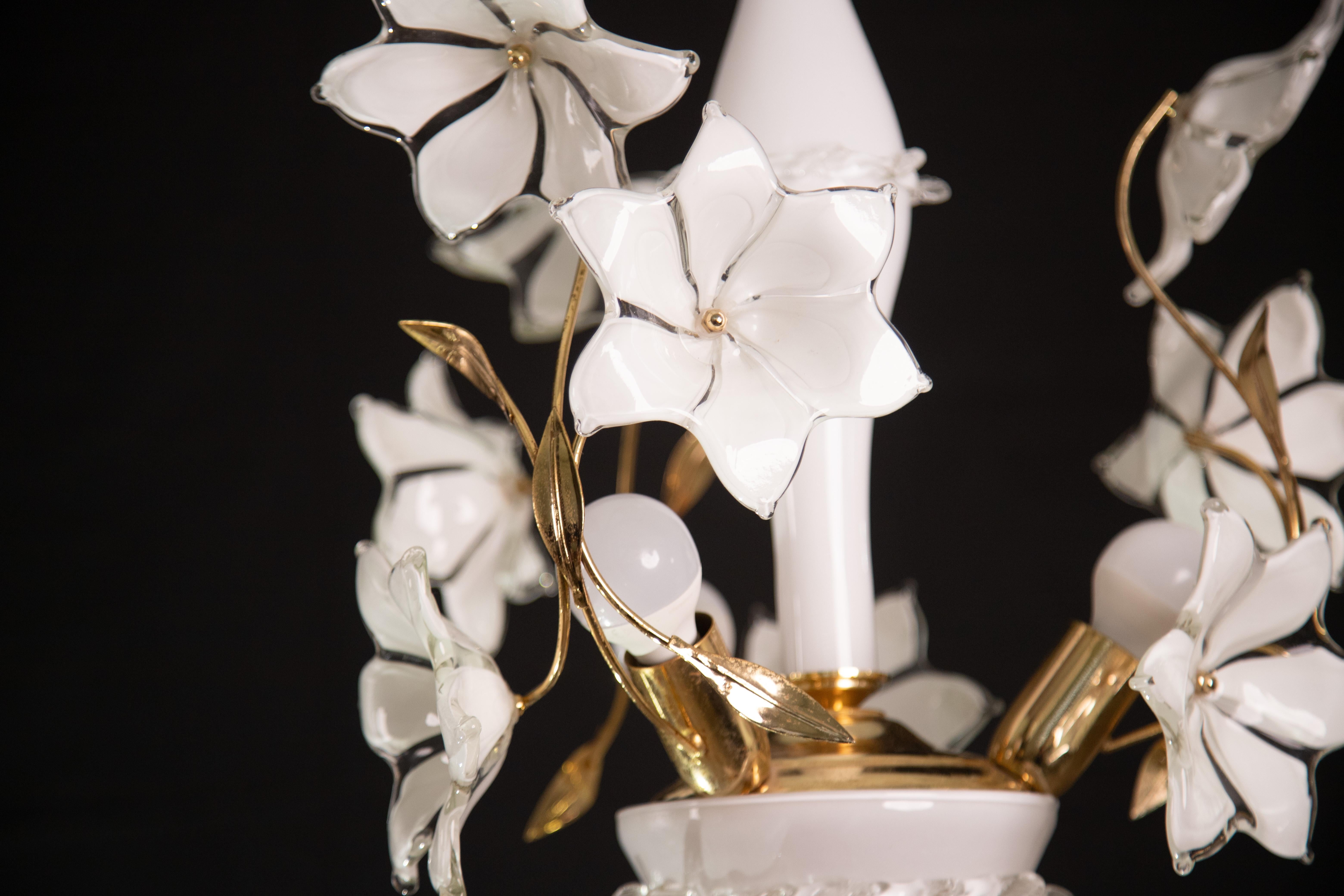 Murano Vintage Chandelier White Flowers, 1970s For Sale 3