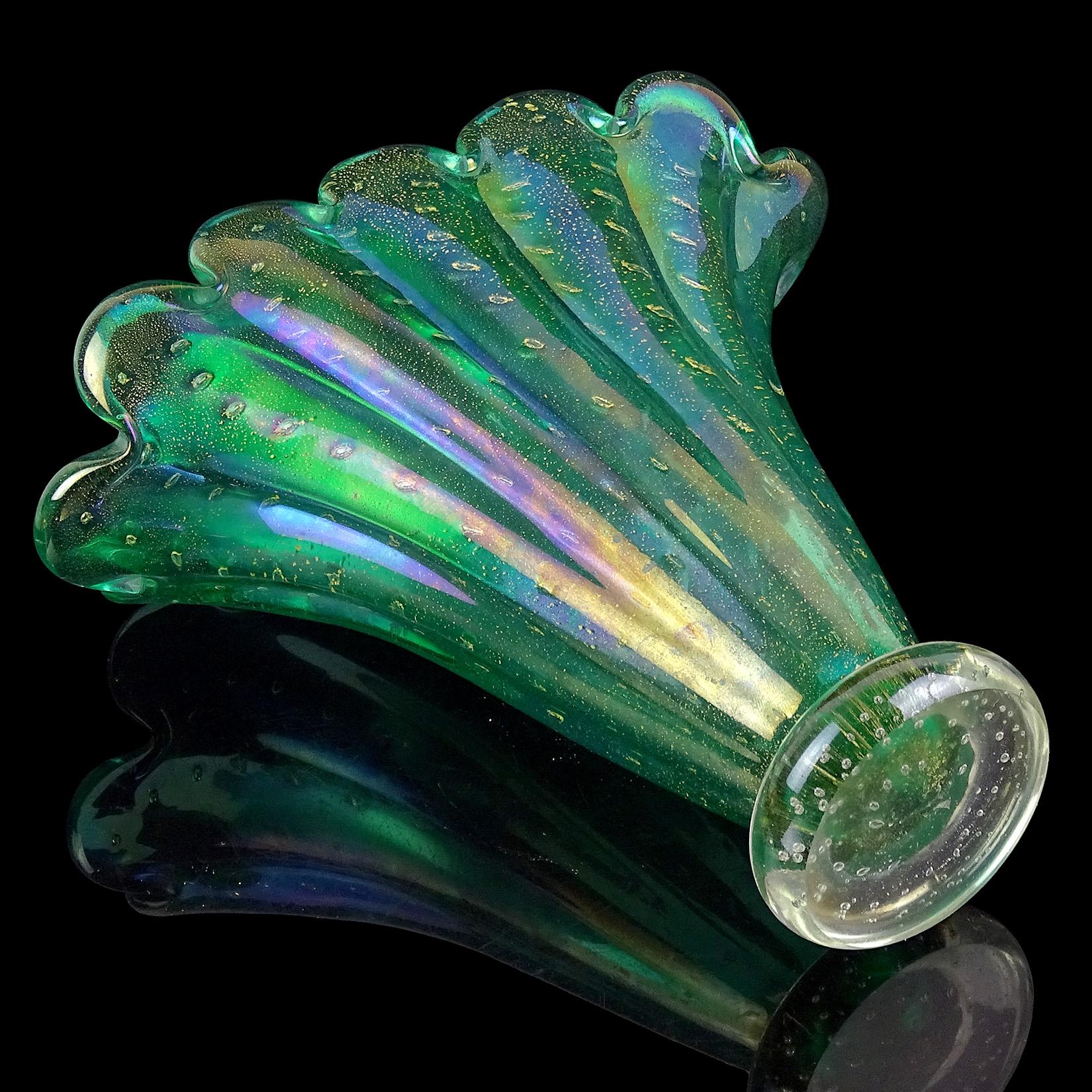 Murano Vintage Green Iridescent Gold Flecks Italian Art Glass Flared Flower Vase For Sale 2